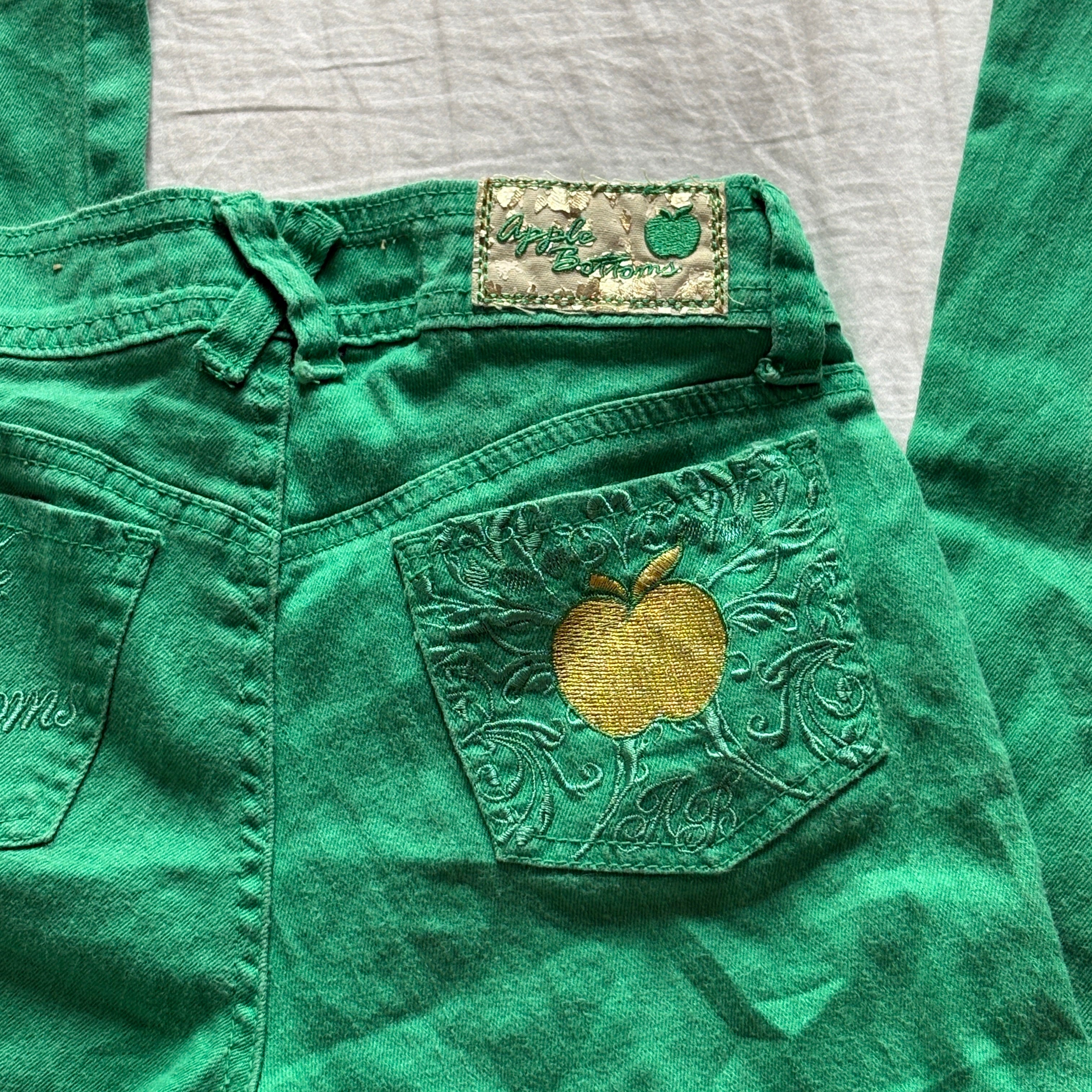00s Apple Bottoms green pants (size XS)