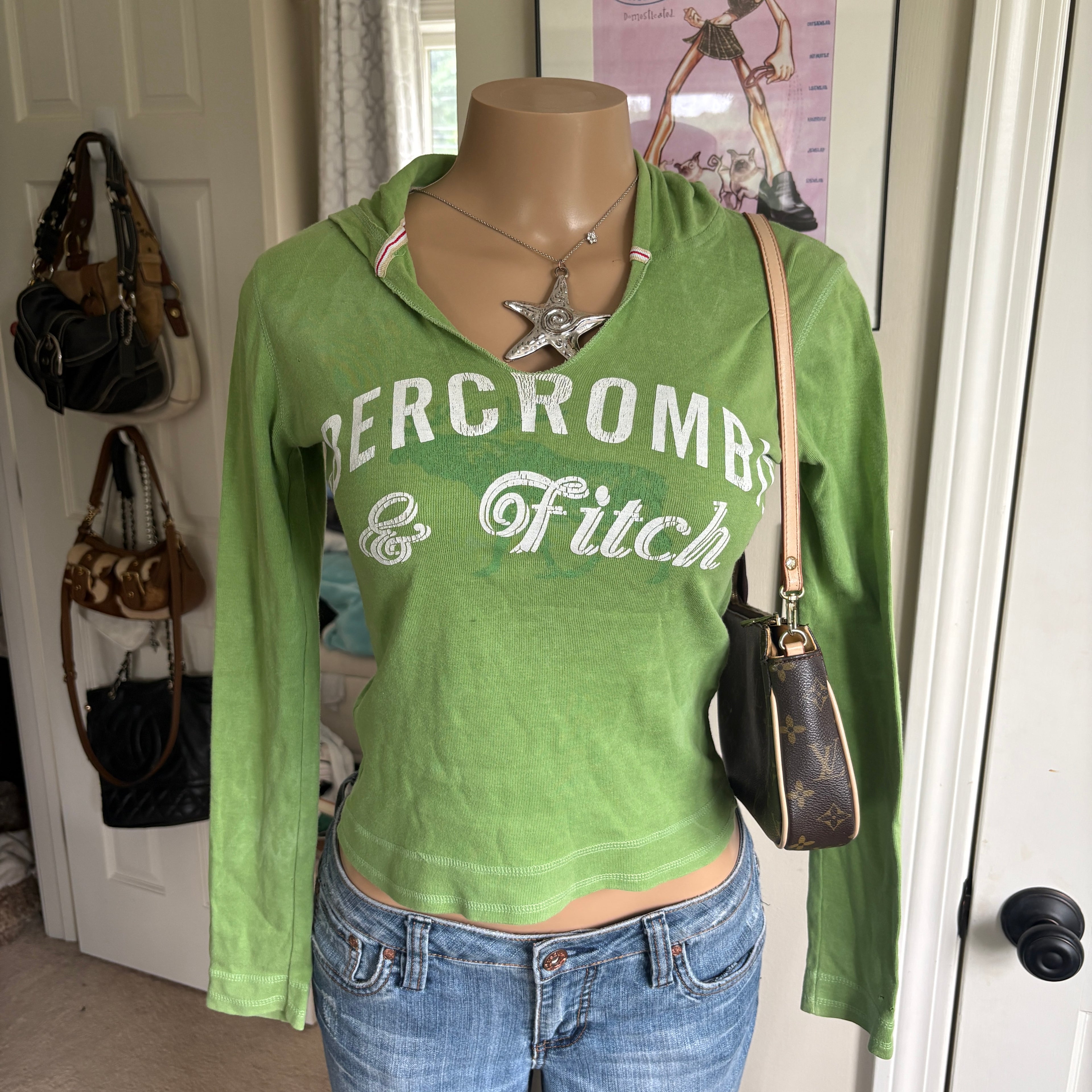 00s Abercrombie & Fitch green spellout hoodie (size S/M)