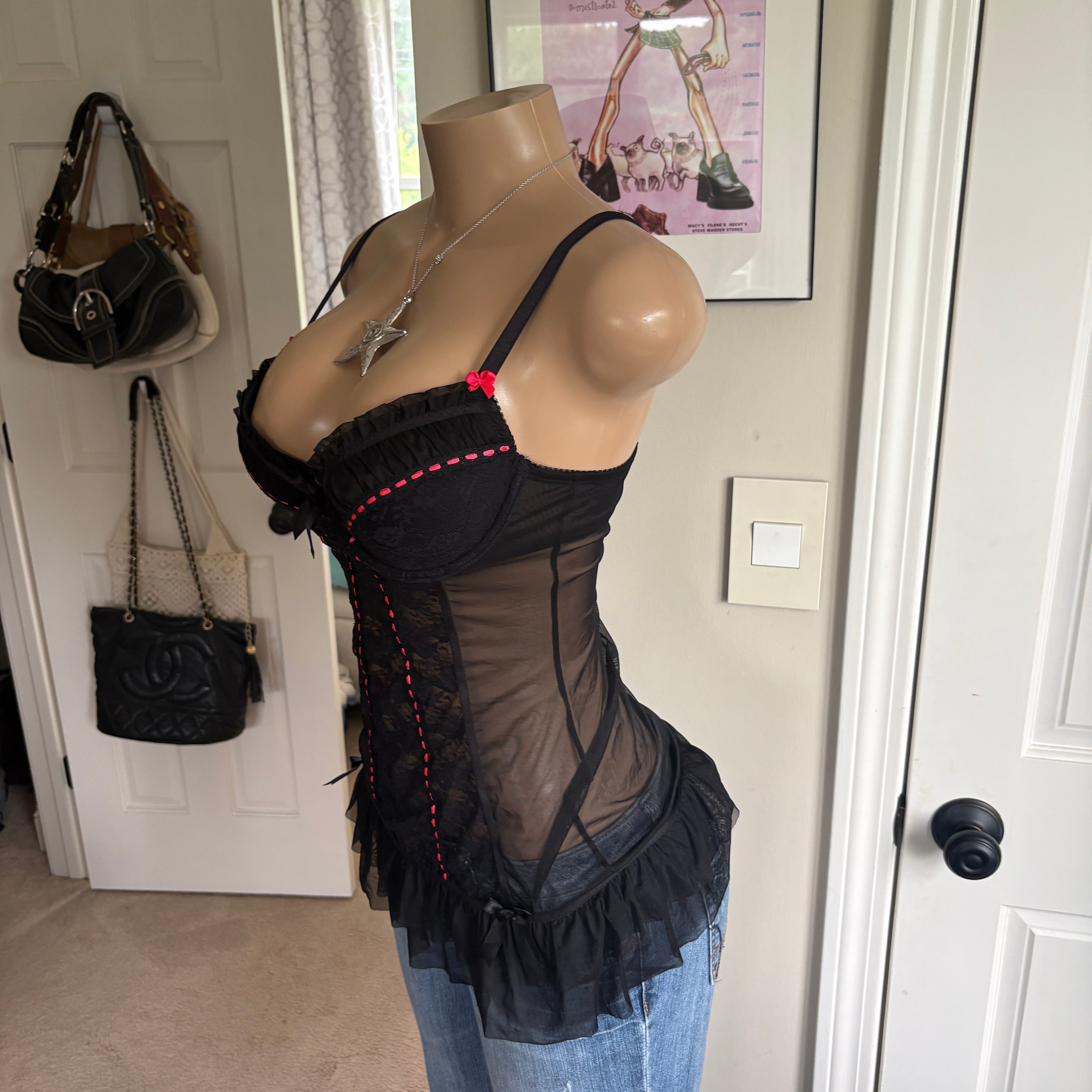 00s black lace corset bustier top (size M)