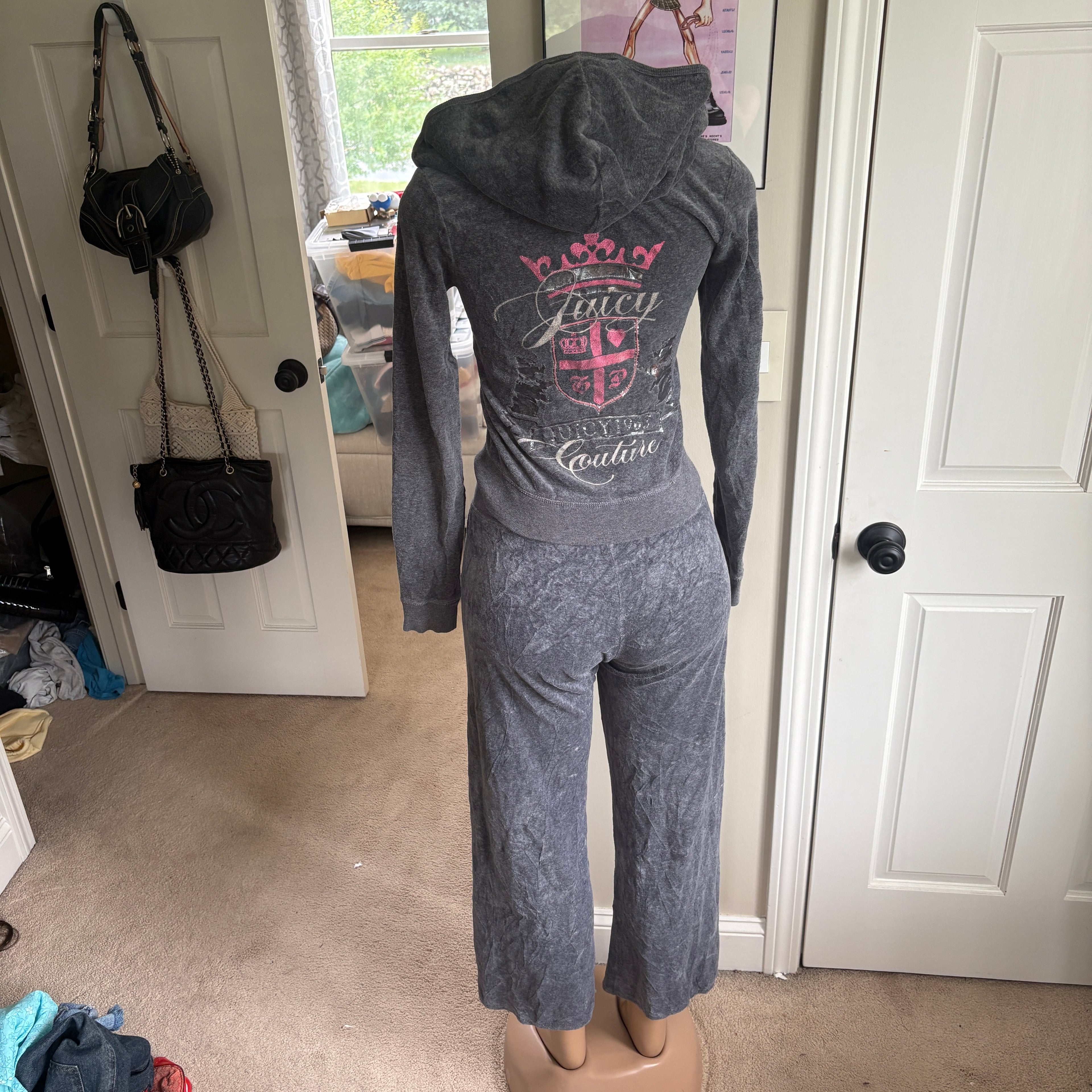00s Juicy Couture gray & pink tracksuit set (size S)