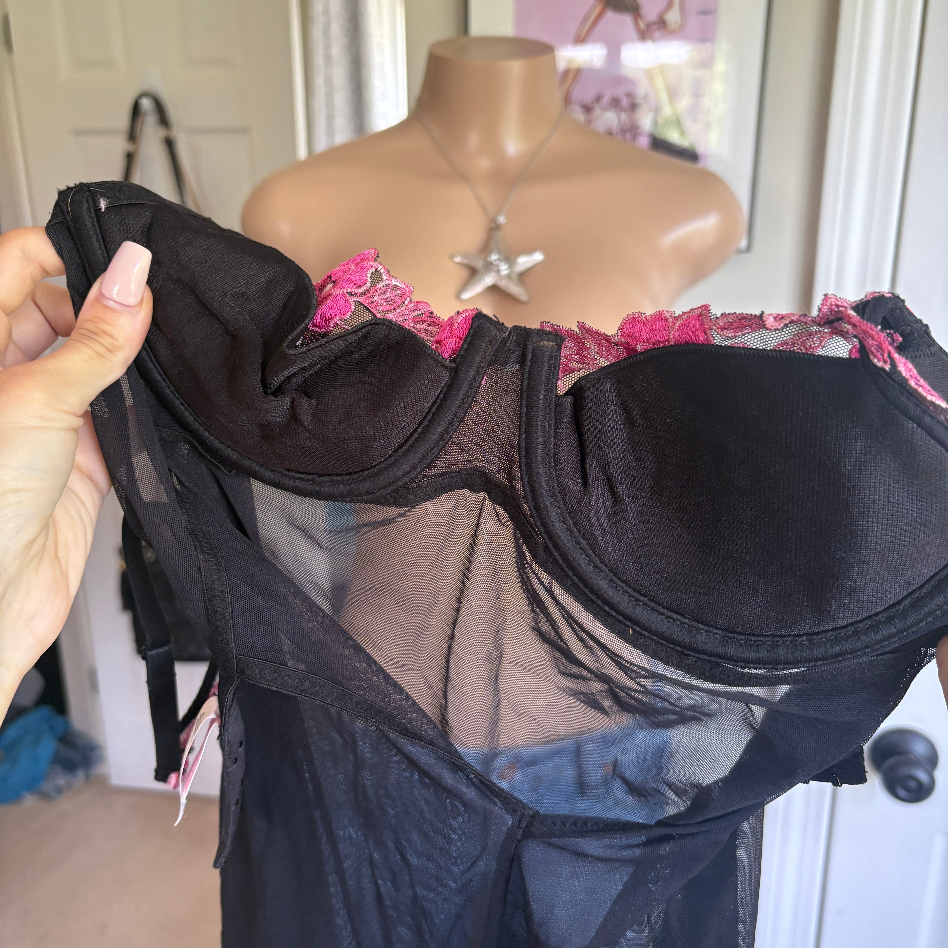 00s Victoria's Secret black & pink floral bustier top (size 34C)
