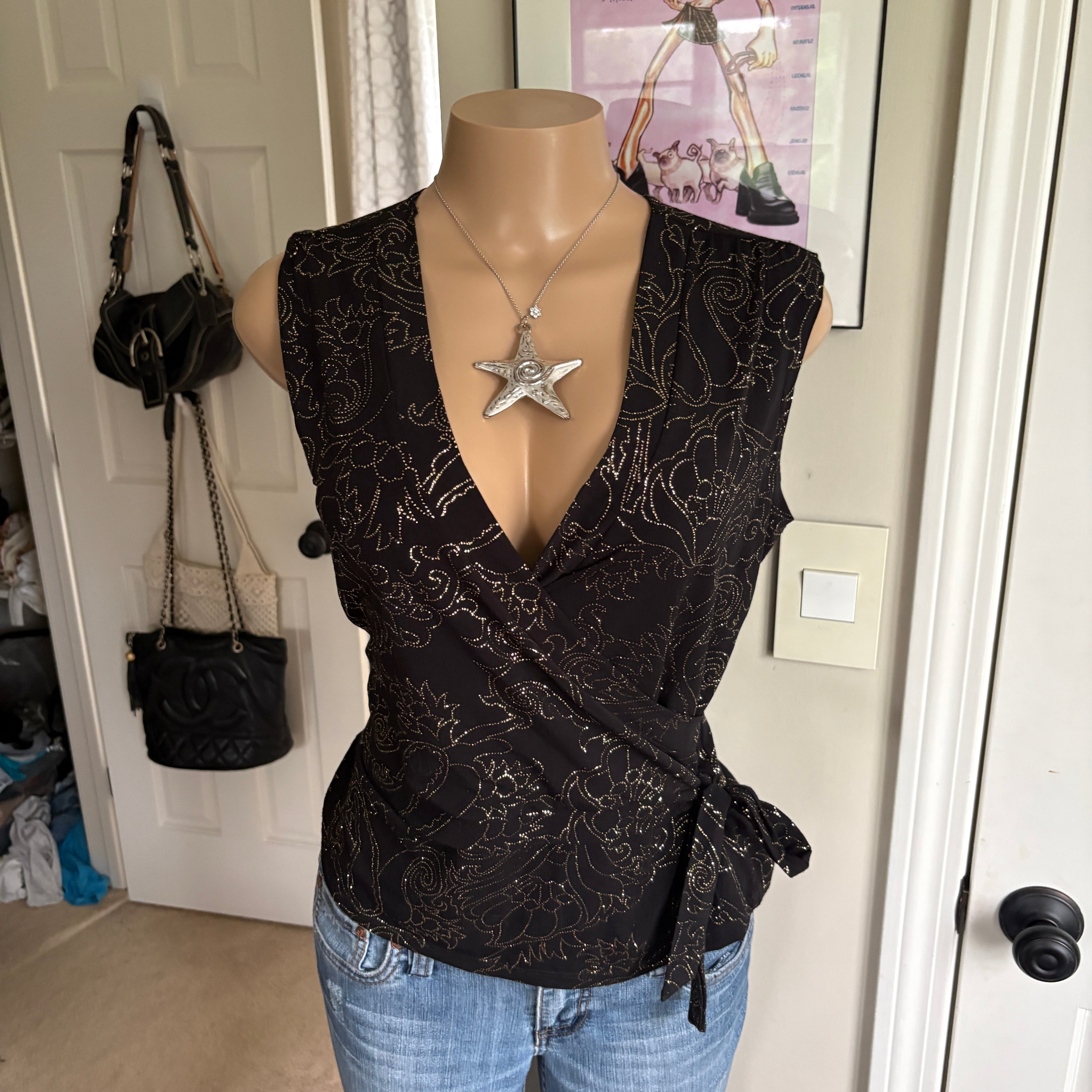 00s black floral deep v tank top (size M)