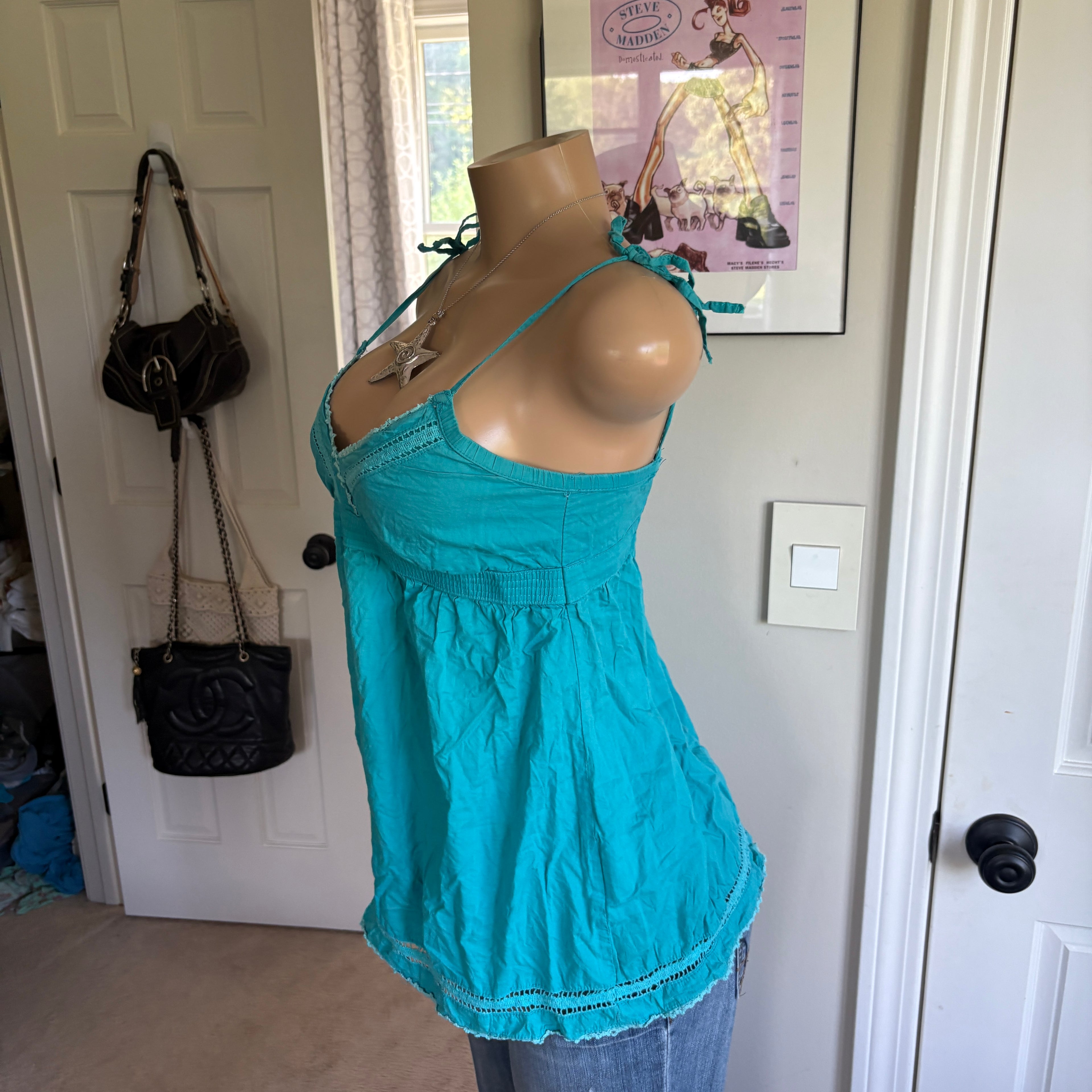 00s teal v neck tank top (size M)