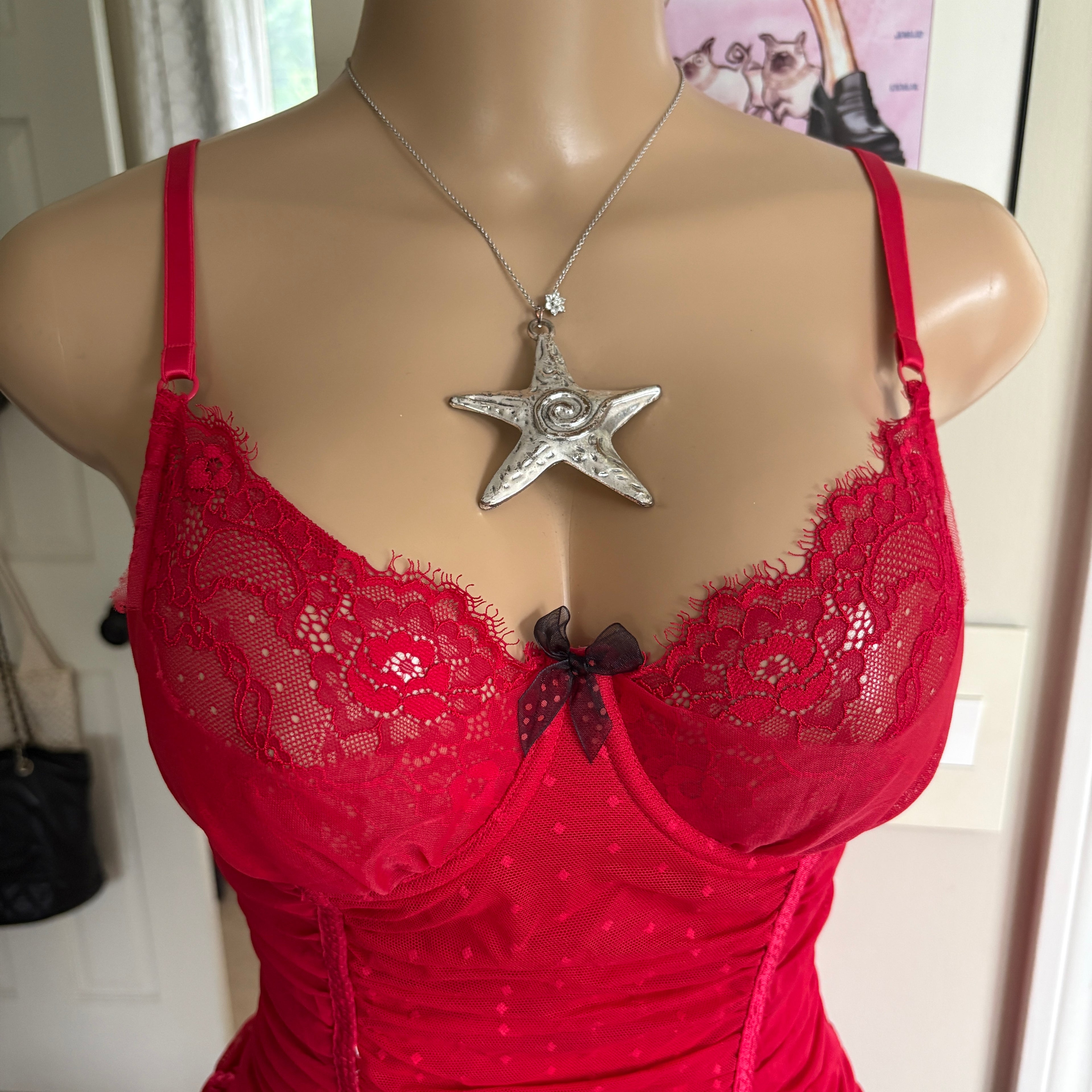 00s Jezebel red bustier lingerie top (size M)