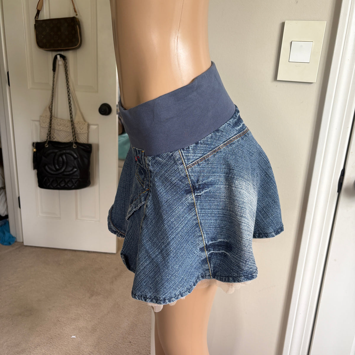 00s Jeanstar ruffle mini deim skirt (size S)