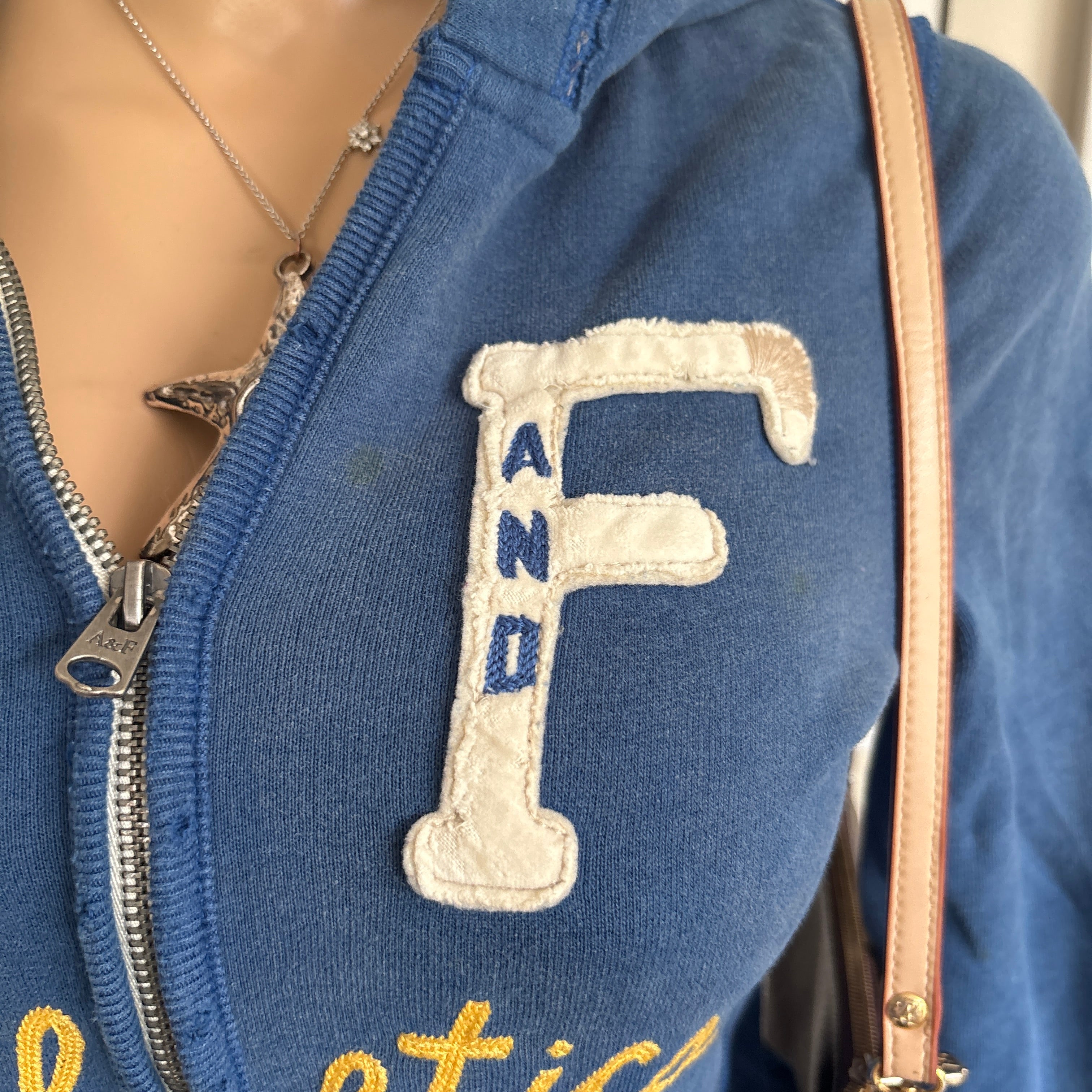 00s Abercrombie & Fitch blue spellout zip hoodie (size XS)