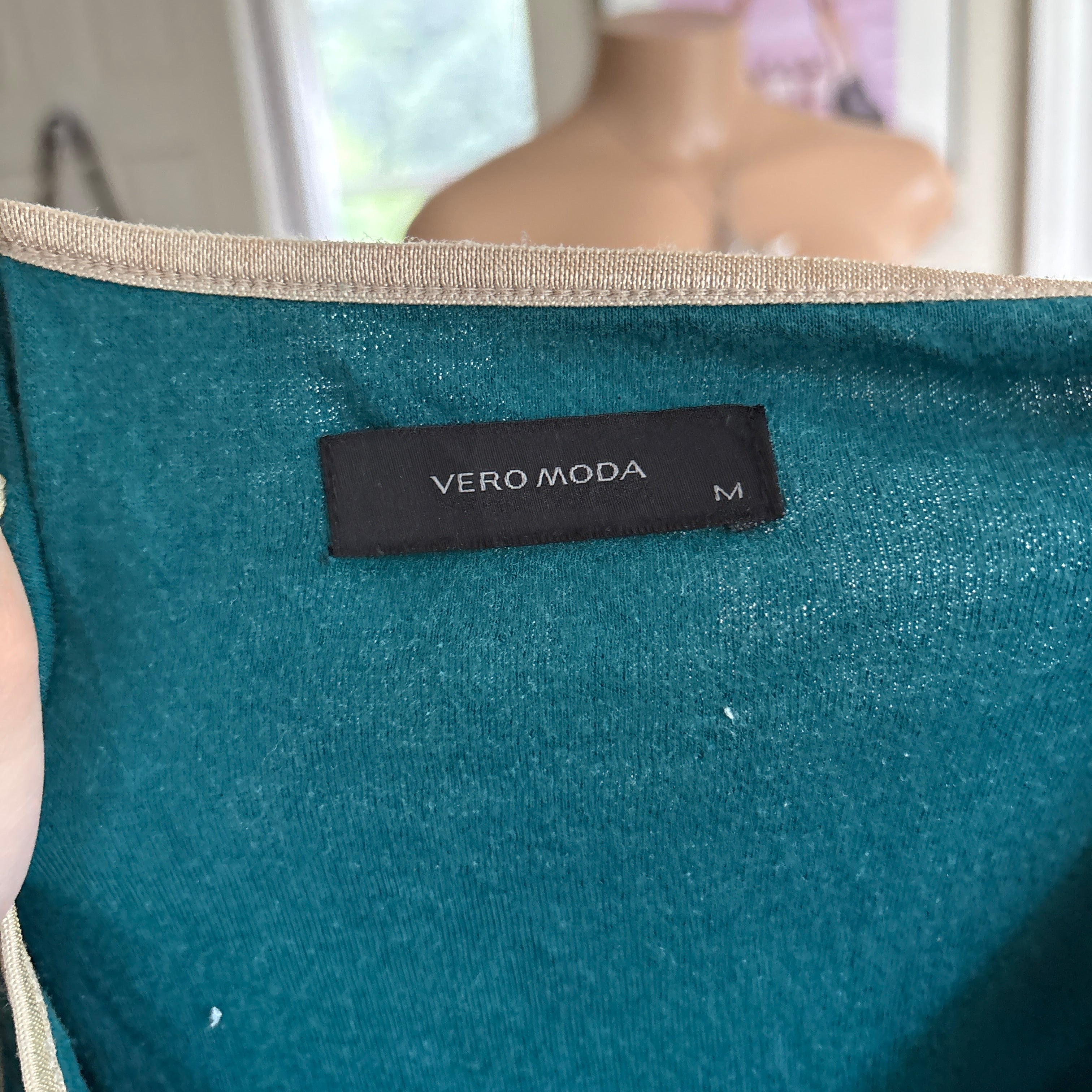 00s teal & white floral lace cami (size M)