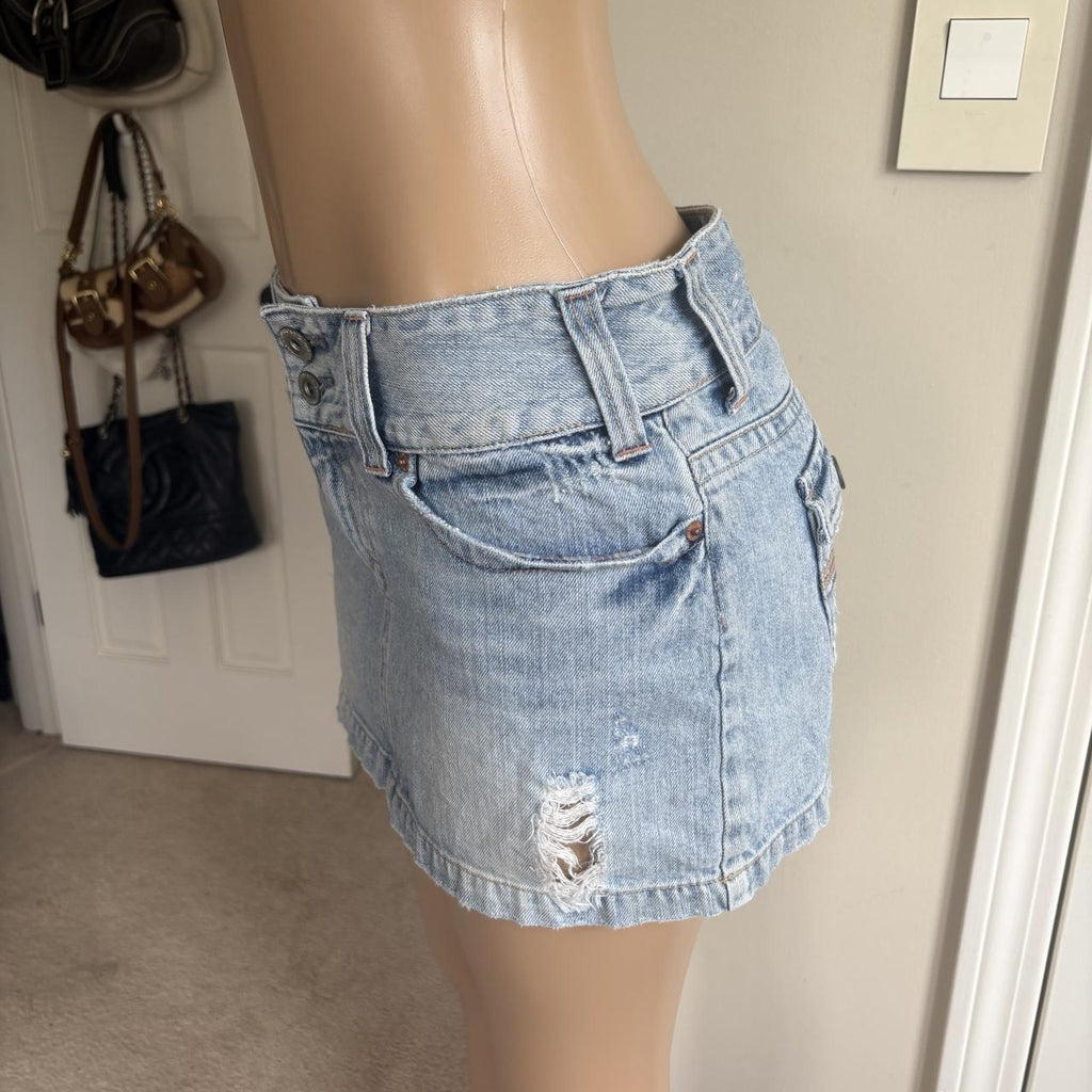 y2k 2000s American eagle light wash low rise denim micro mini skirt