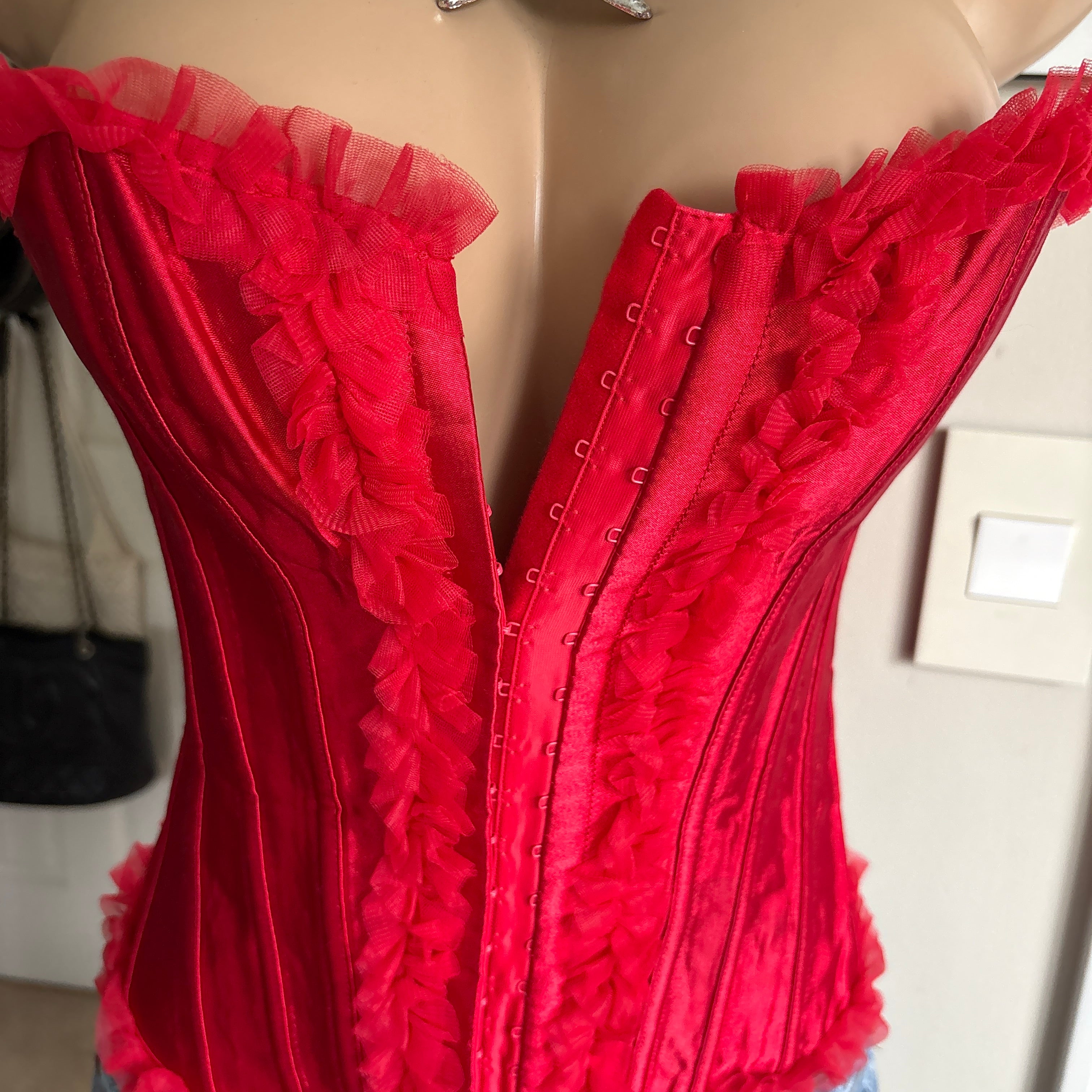 00s red bustier strapless corset top (size S)
