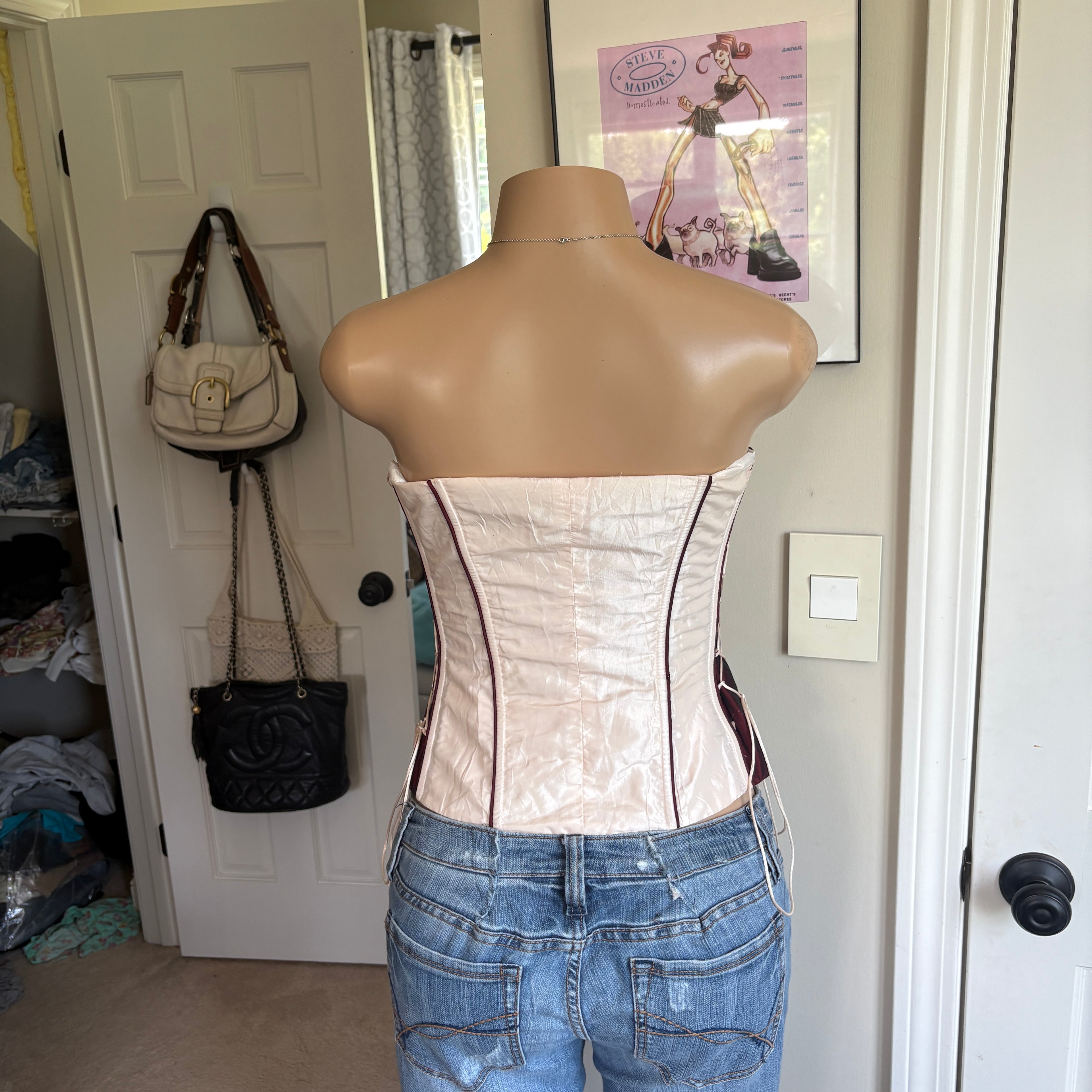 00s white & bergundy strapless corset top (size M)