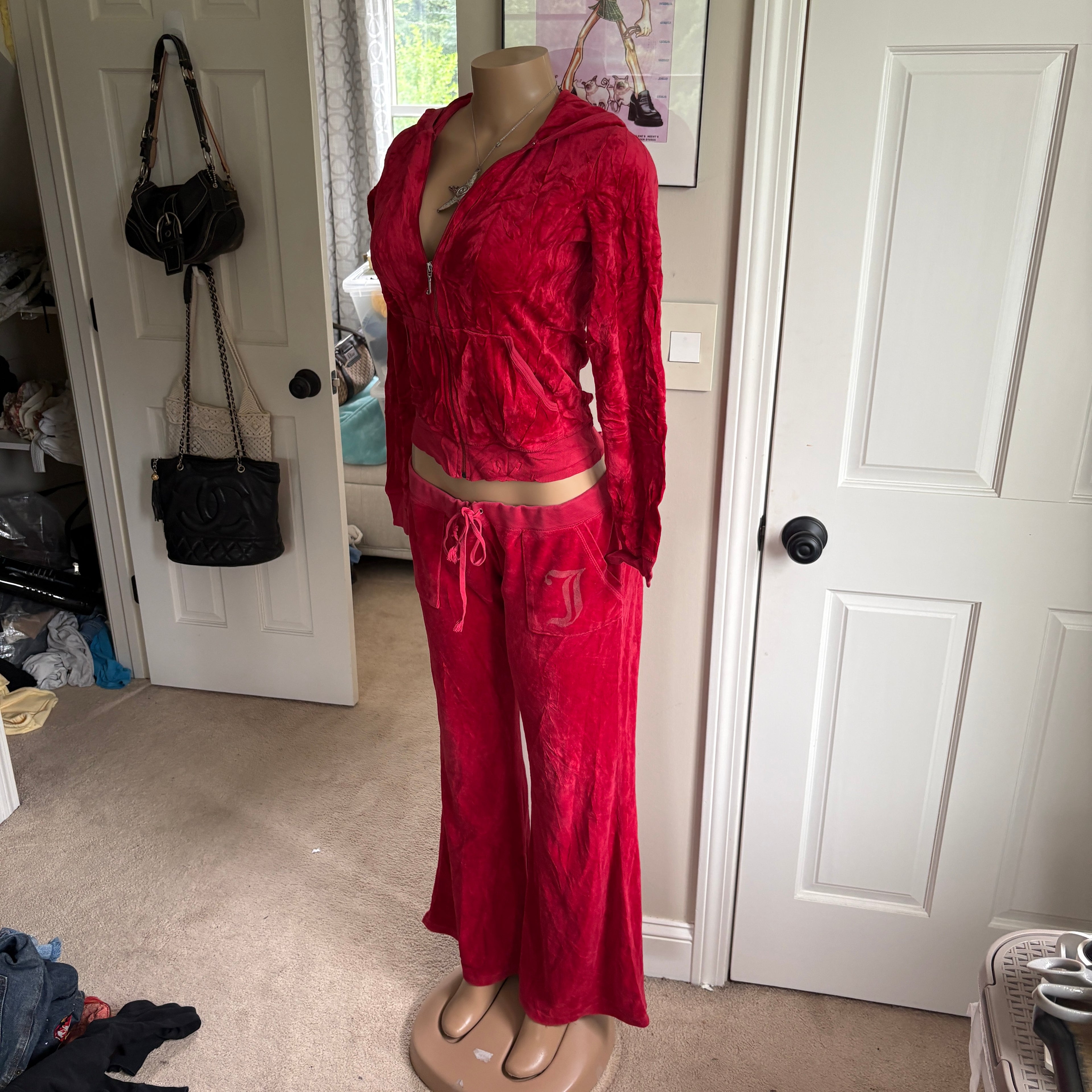 00s Juicy Couture red velour tracksuit set (size L)