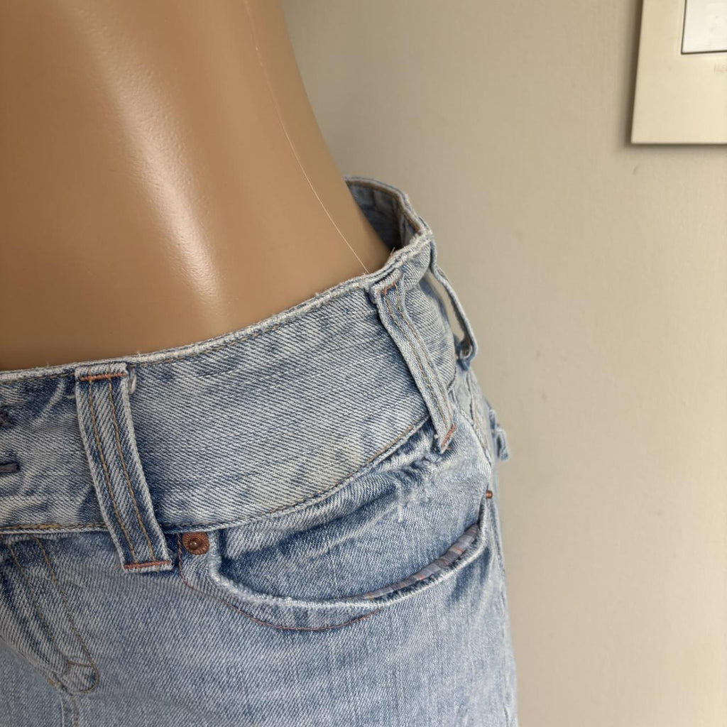 y2k 2000s American eagle light wash low rise denim micro mini skirt