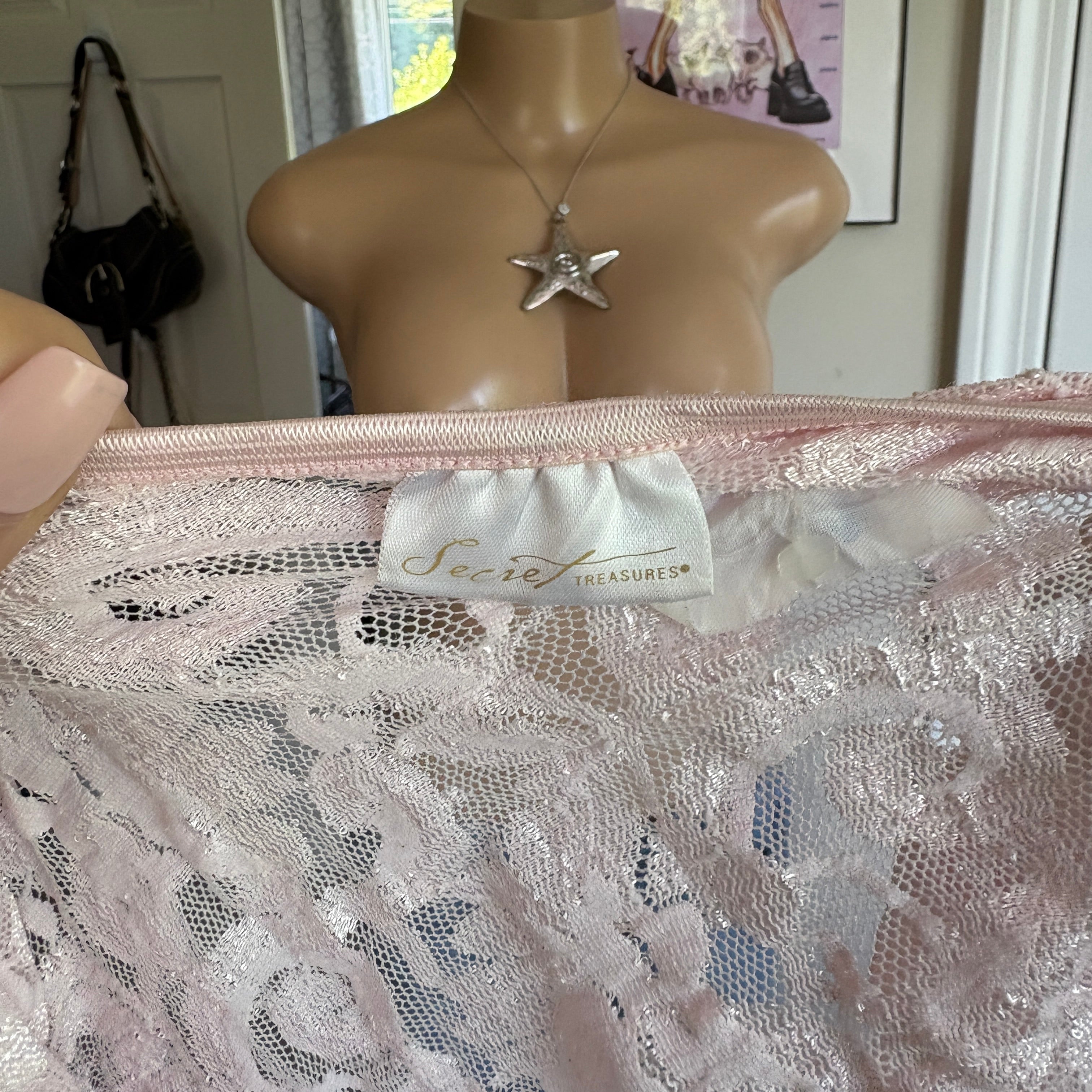 00s baby pink & black bow lace cami (size L)