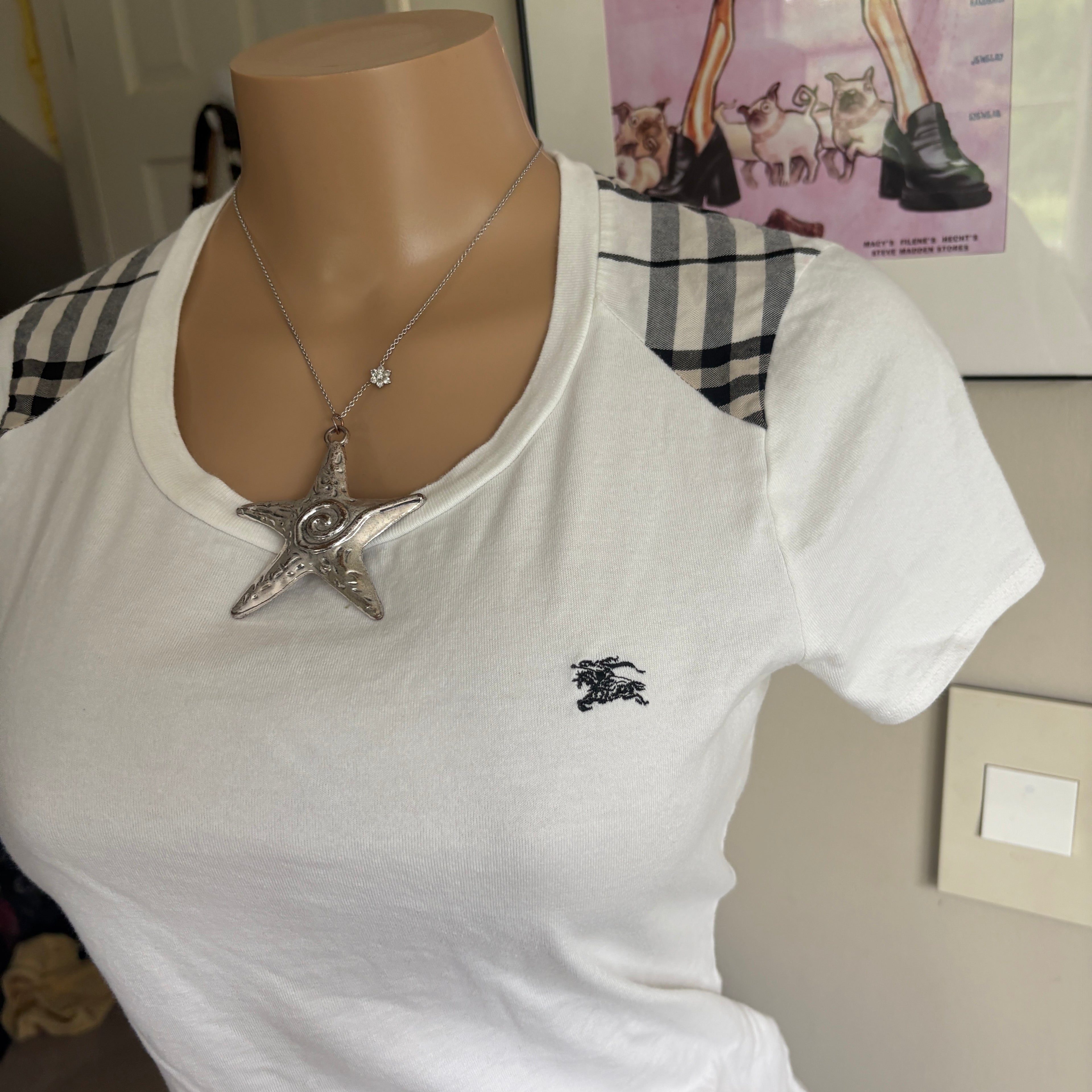 00s Burberry white & plaid t-shirt (size M)