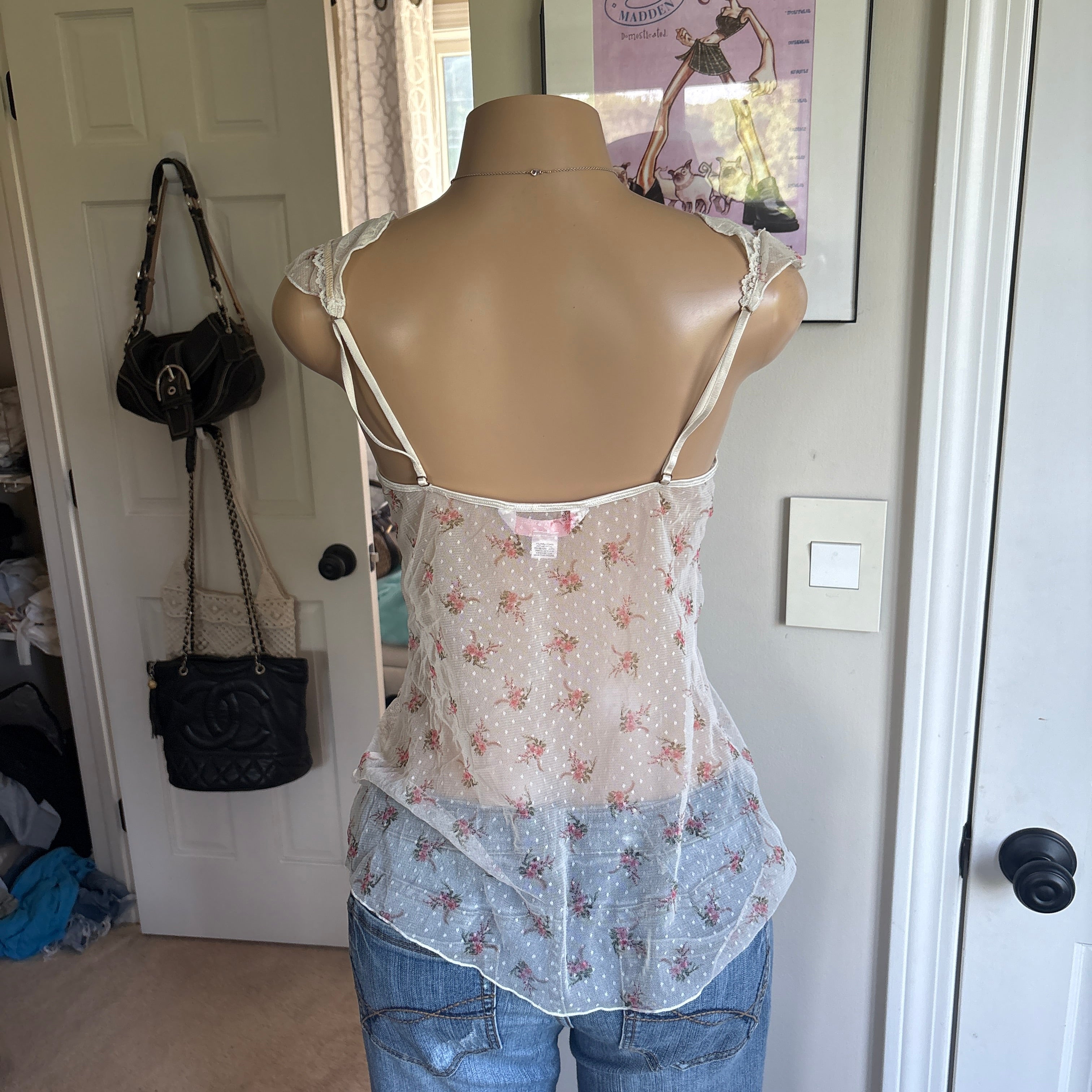 00s Victoria's Secret floral lace top (size M)