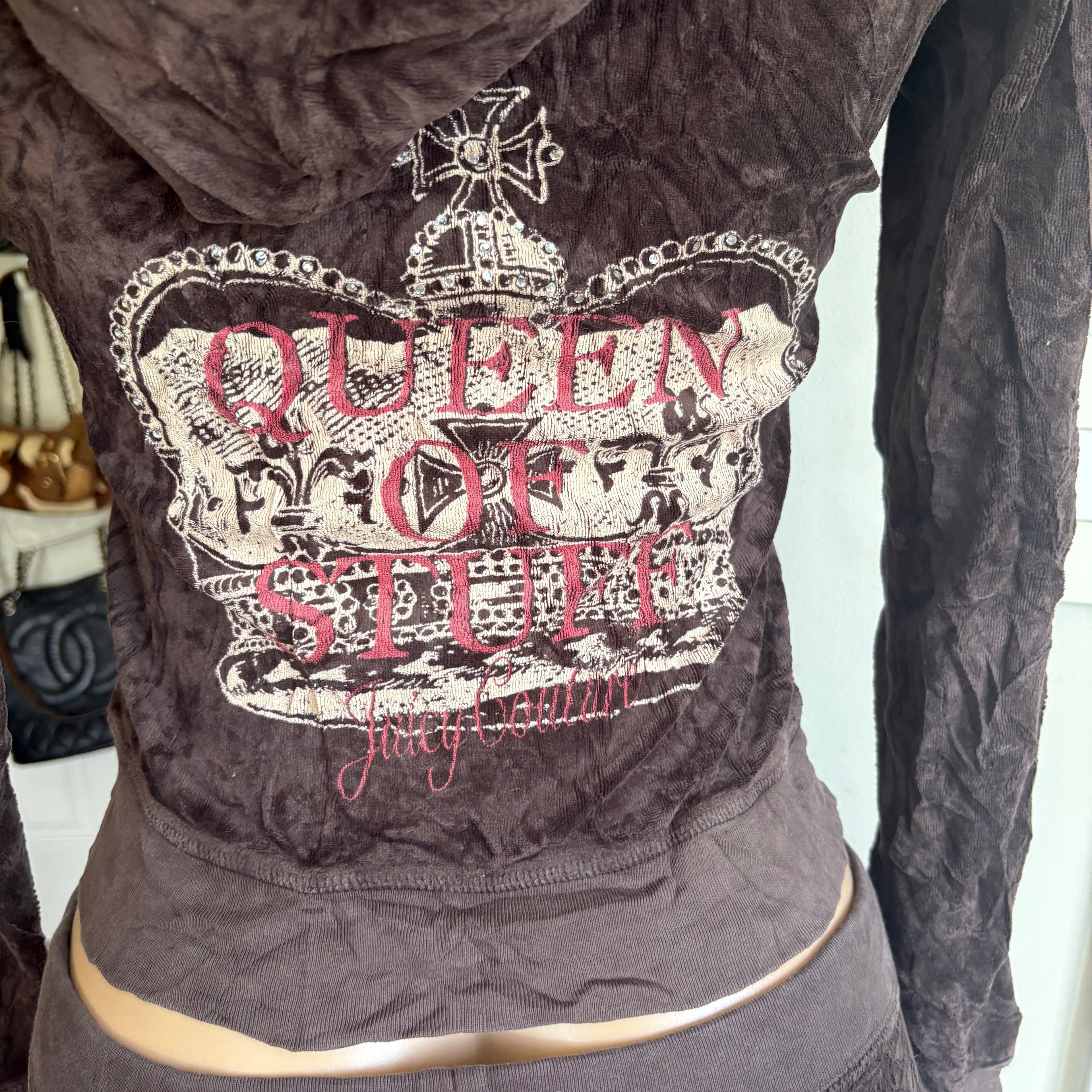 00s vintage Juicy Couture brown queen of stuff tracksuit set (size S)
