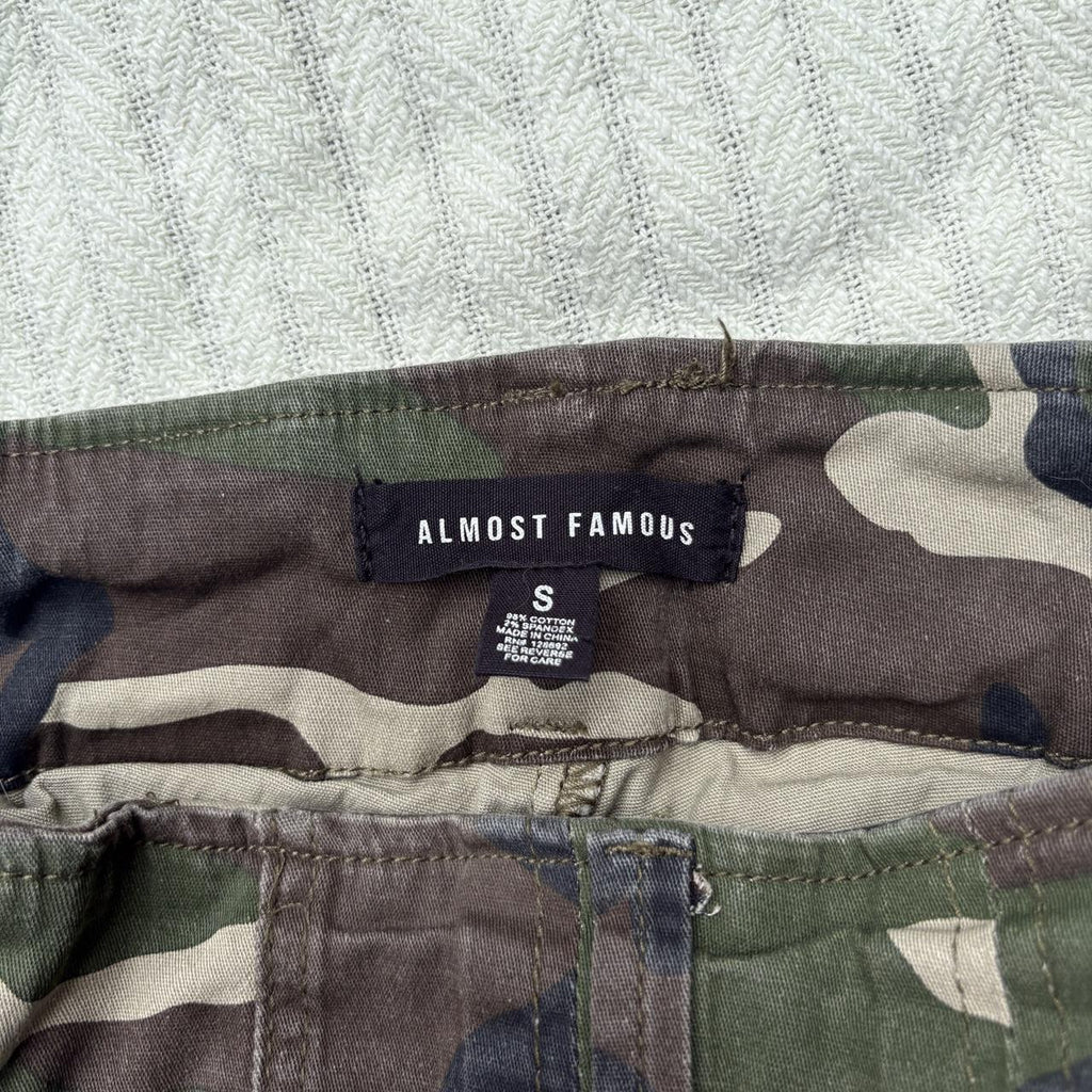 y2k 2000s almost famous camo pleated micro mini skirt