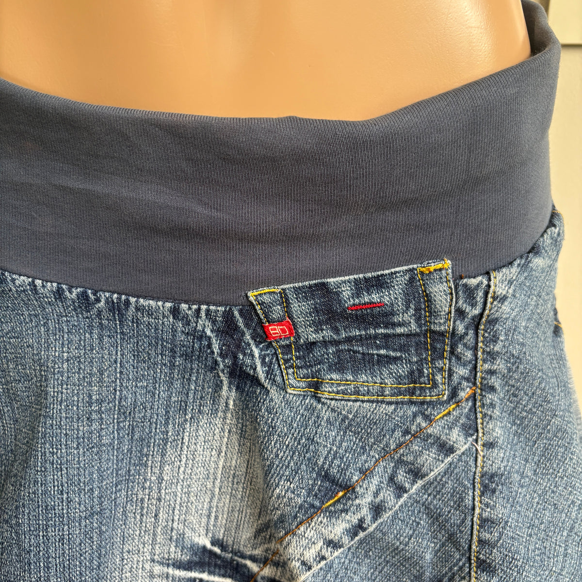 00s Jeanstar ruffle mini deim skirt (size S)