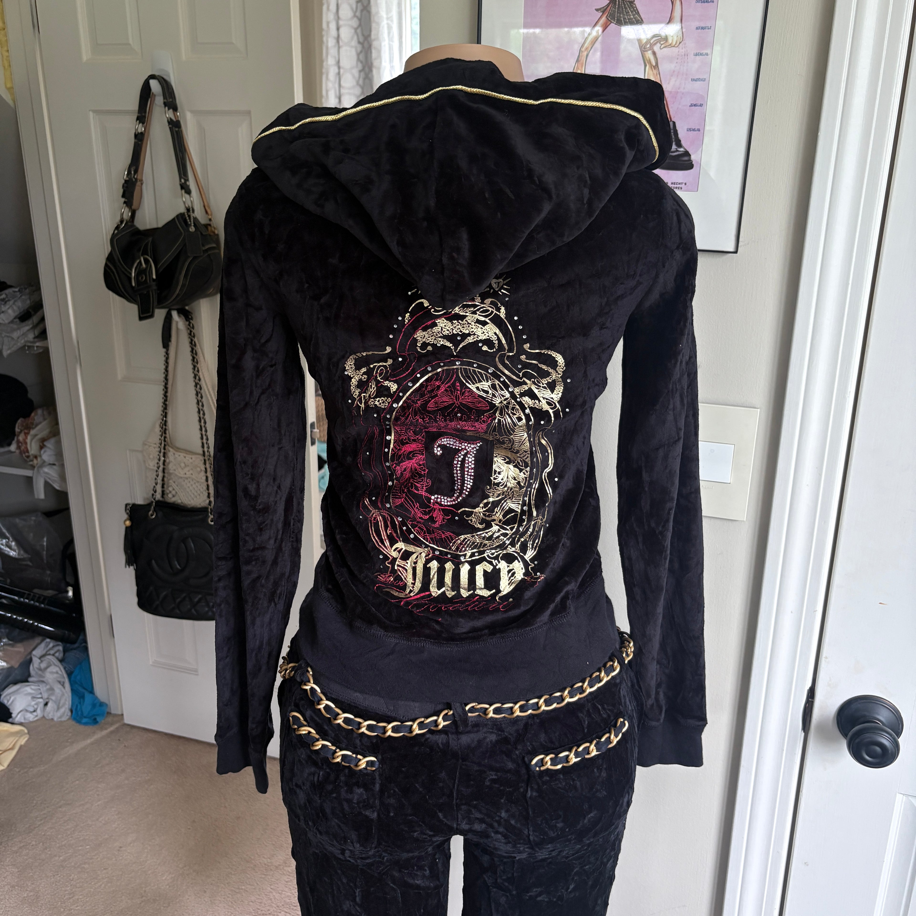 00s Juicy Couture black & gold chain tracksuit set (size S/M)