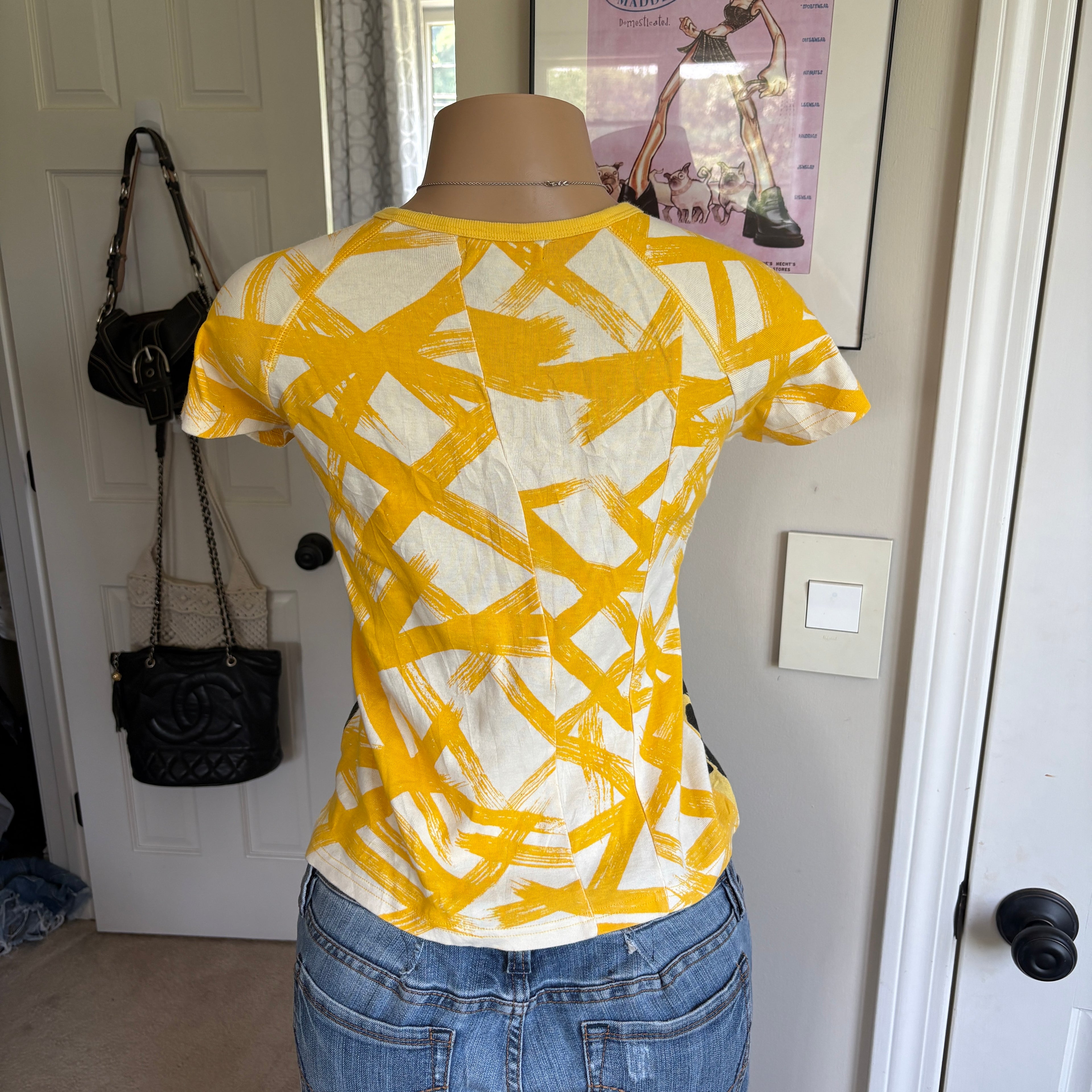 00s Custo Barcelona yellow panda teddy abstract t-shirt (size
