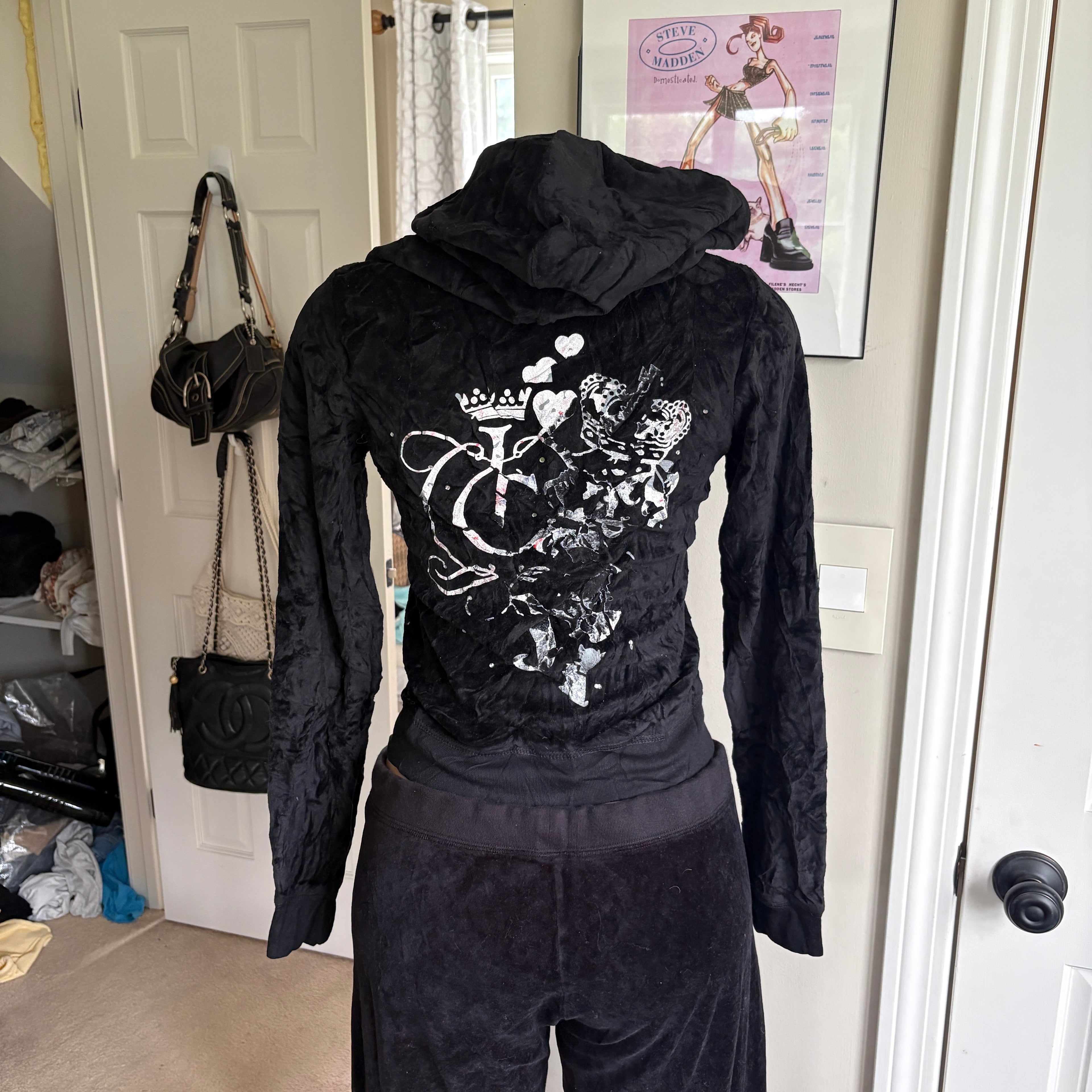 00s Juicy Couture black velour decal tracksuit set (size L)