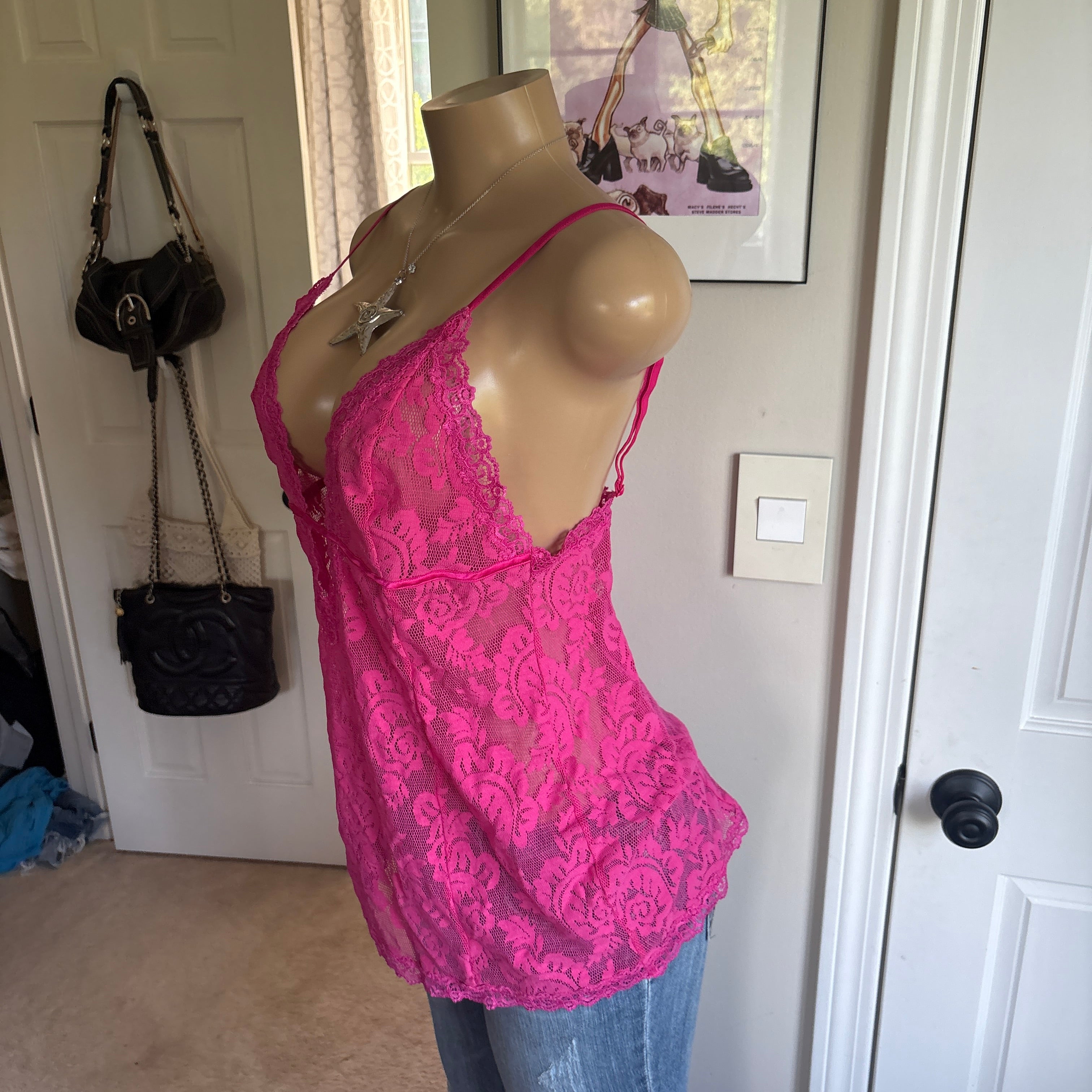00s Victoria's Secret pink floral lace slip top (size L)