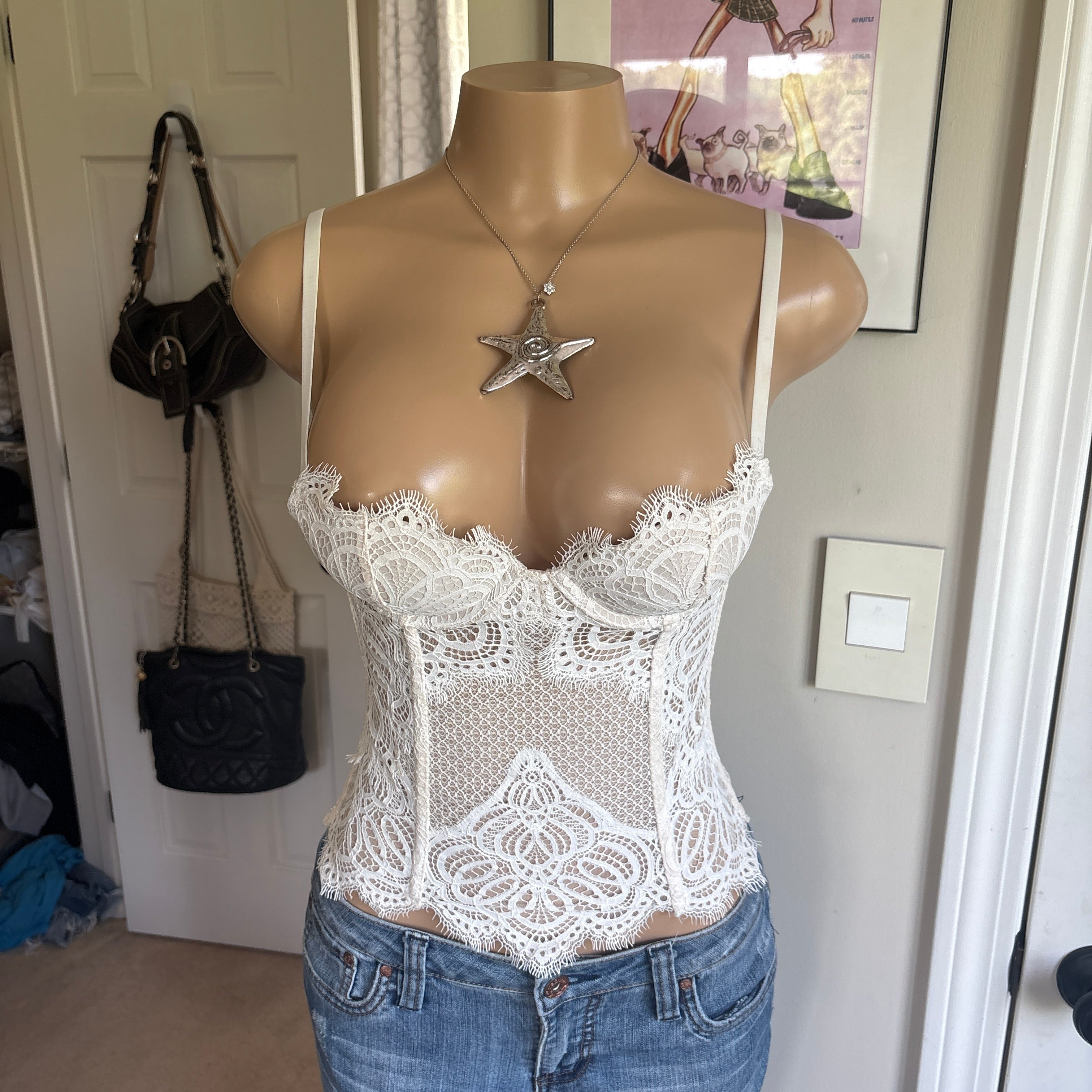 00s Victoria's Secret white bustier top (size 32B)