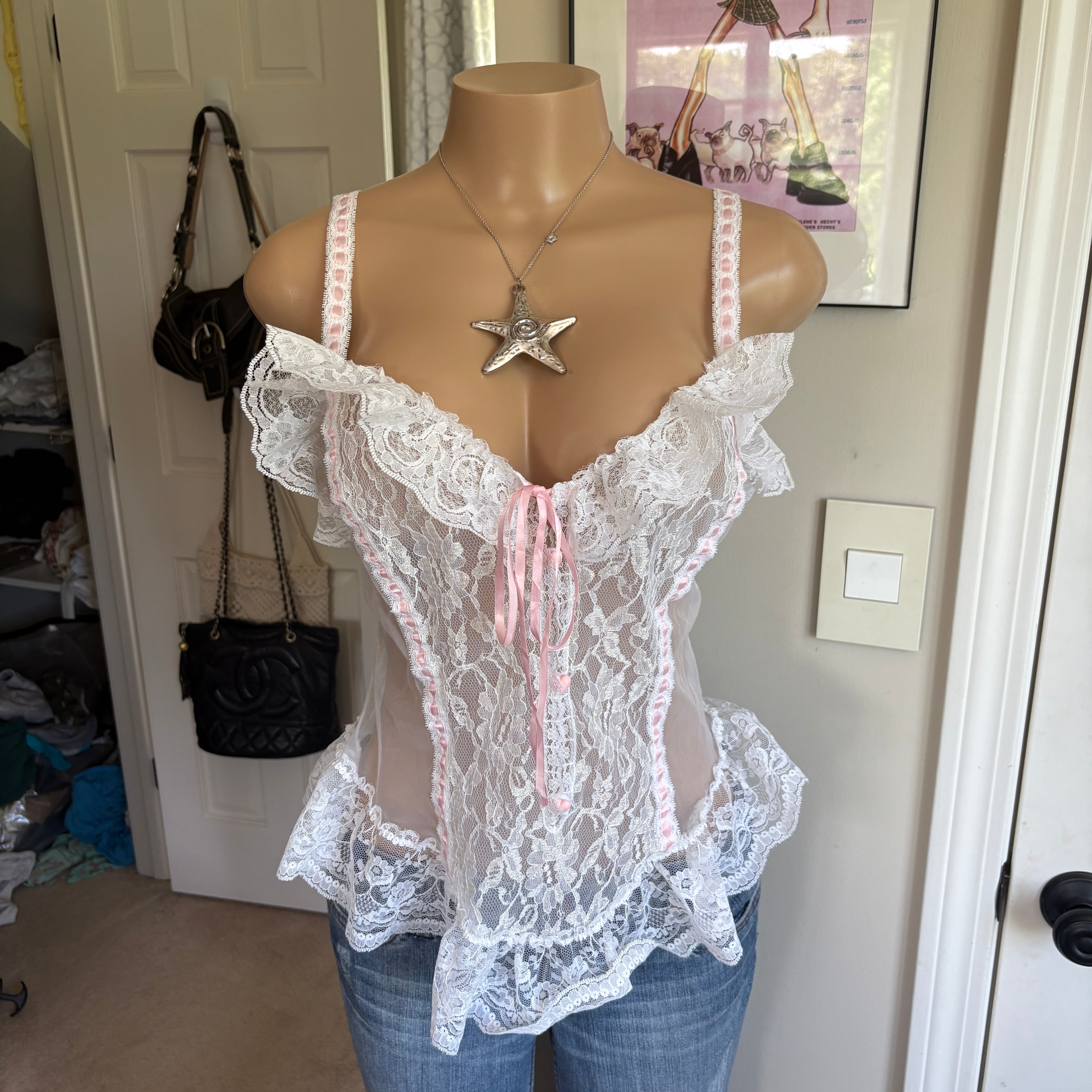00s white & pink lace lingerie top (size L)