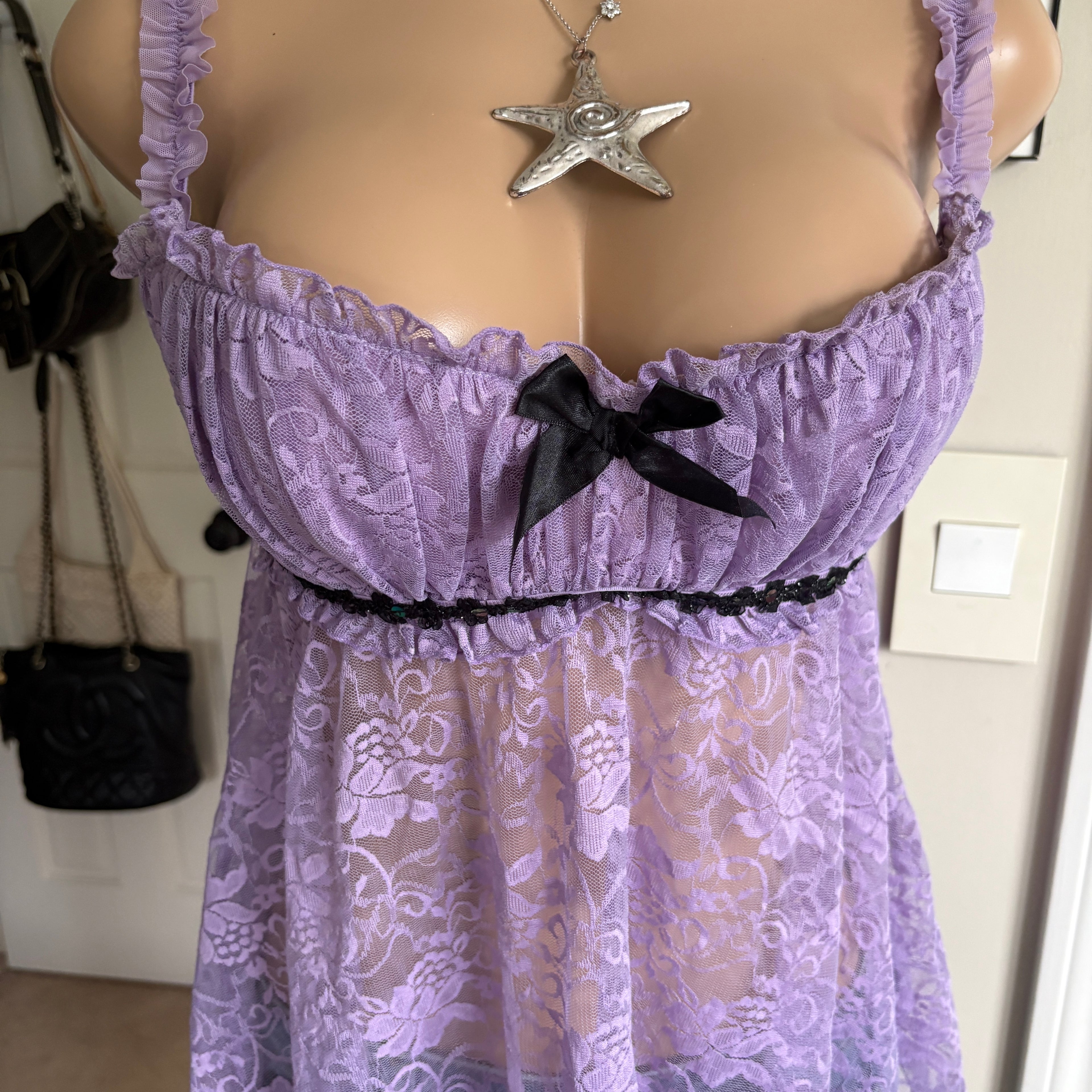 00s Frederick's of Hollywood purple lingerie top (size XL)
