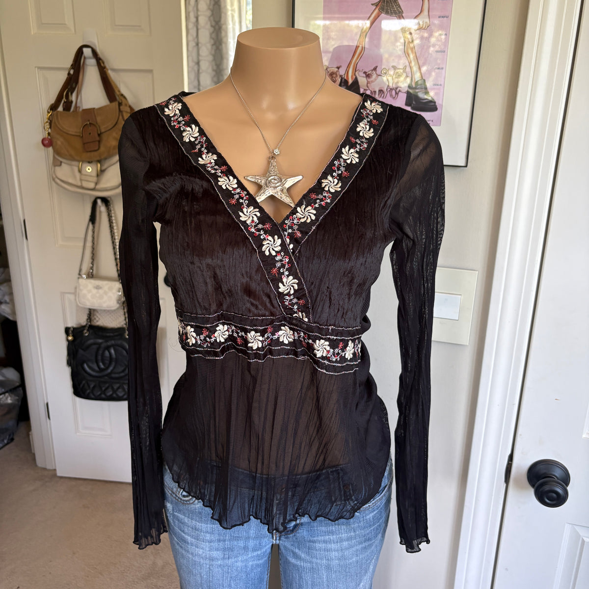 00s black v neck floral long sleeve top (size S)