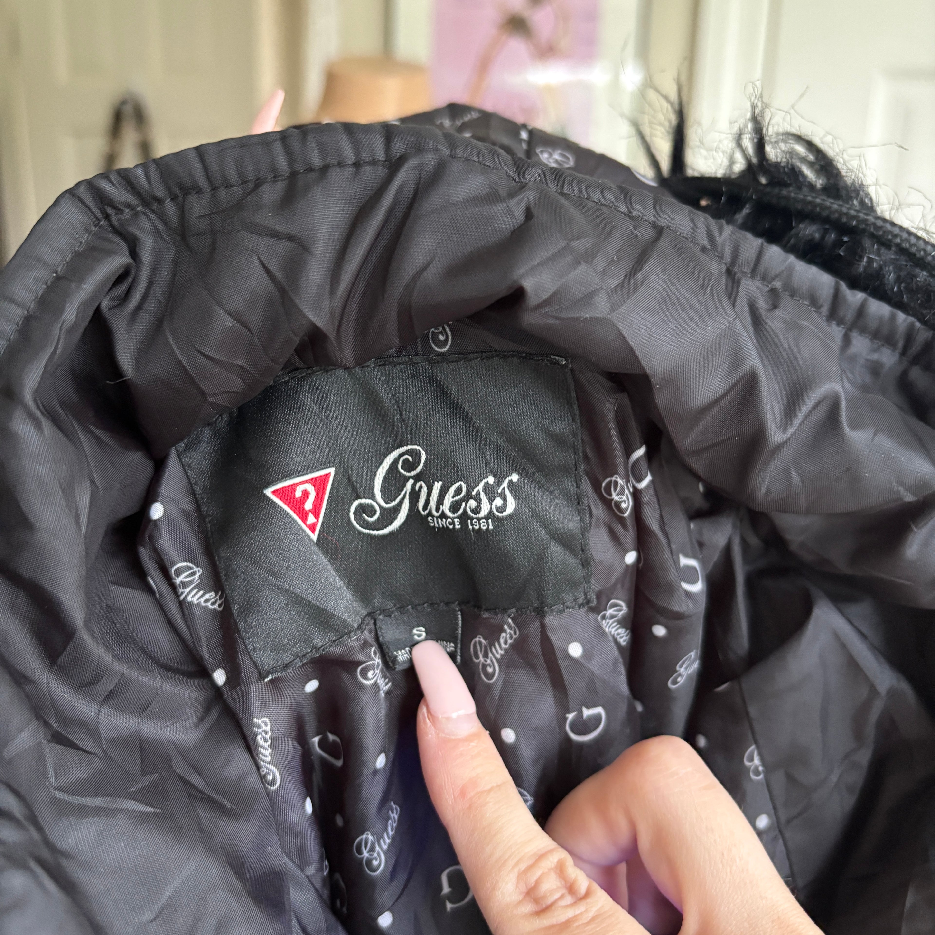 00s Guess black puffer jacket (size S)