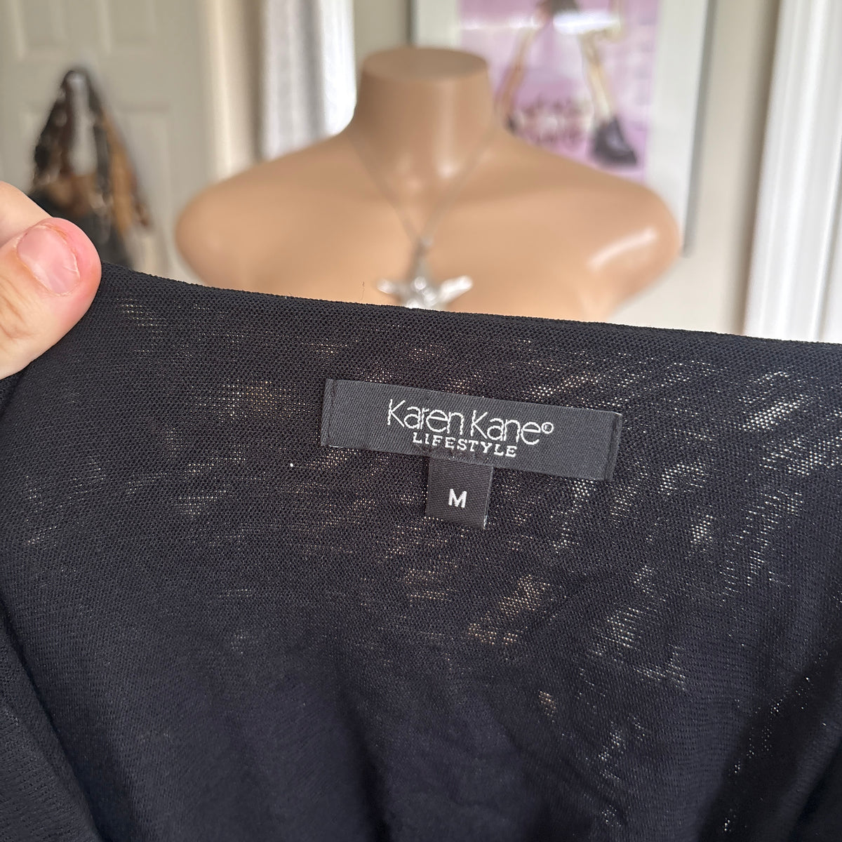 00s black v neck ruched top (size M)
