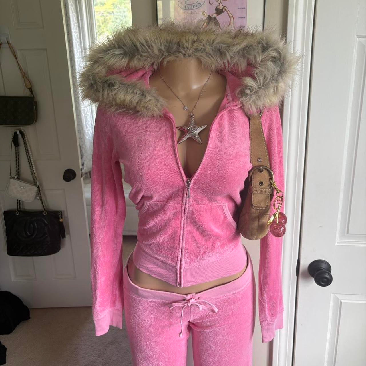 00s Juicy Couture pink daydreamer tracksuit set (size S)
