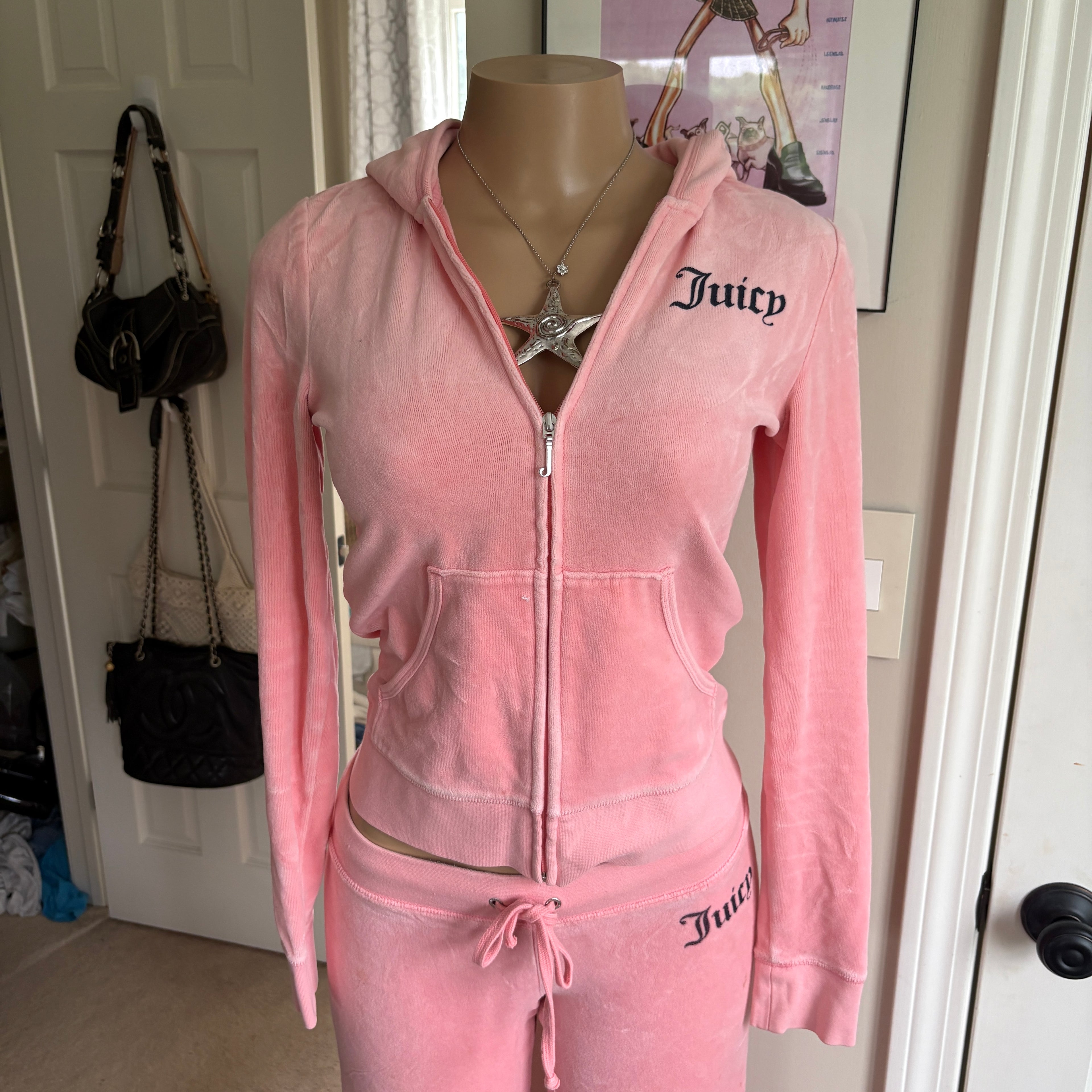 00s Juicy Couture pink baby velour tracksuit set (size S)