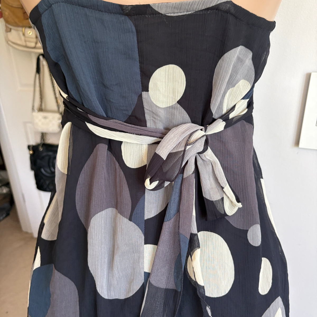 00s black & gray polka dot tie back dress (size M)