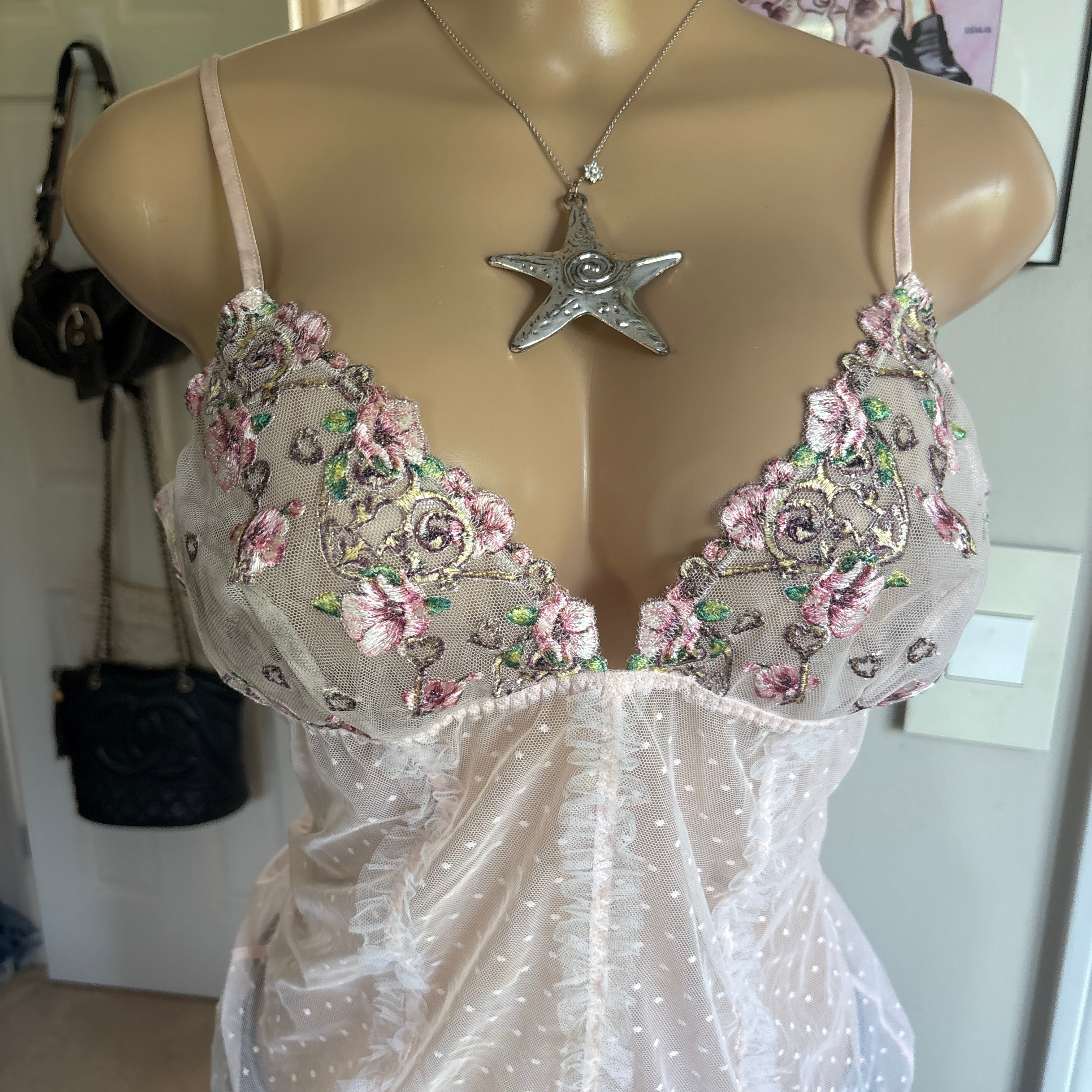 00s Victoria's Secret floral v neck slip cami top (size L)
