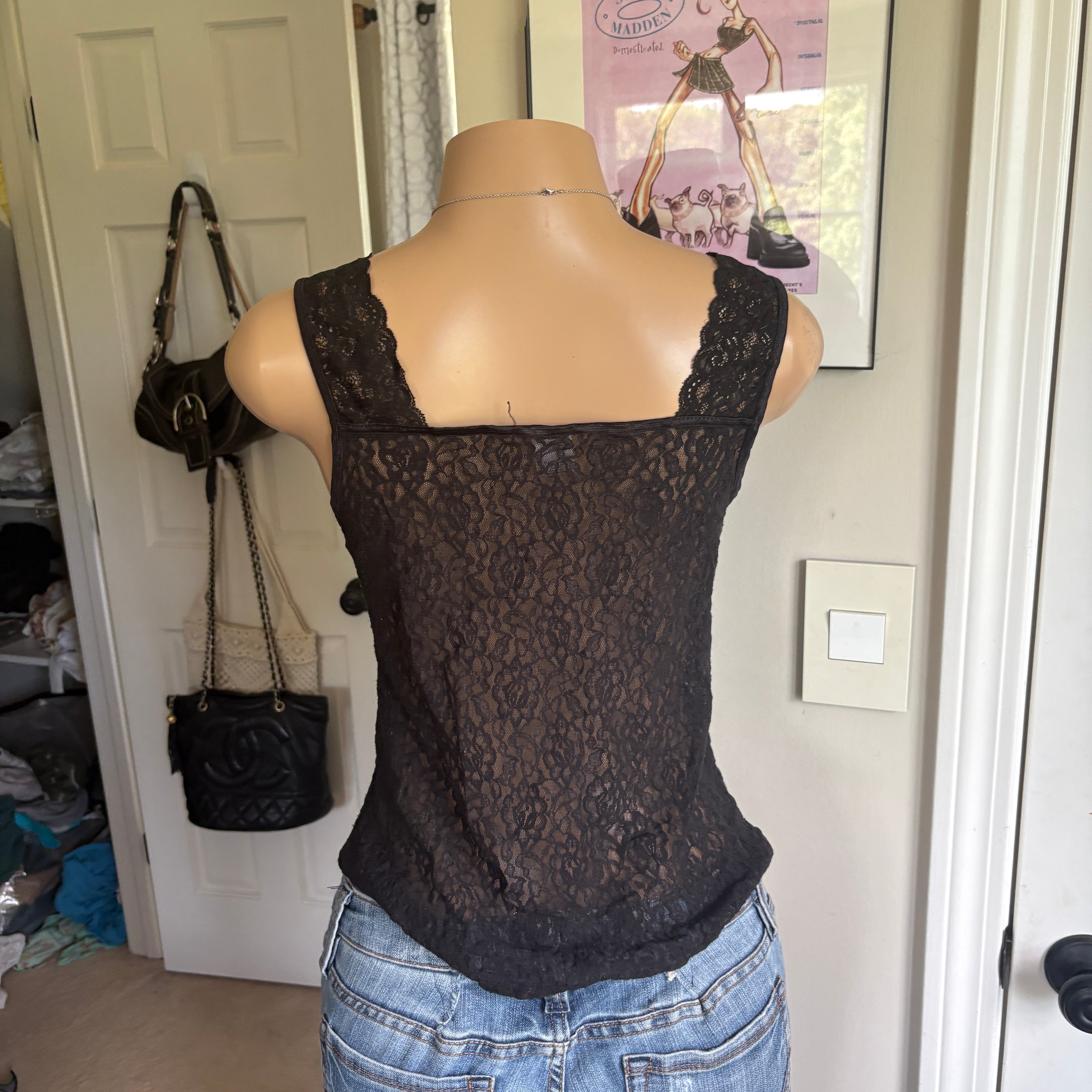 00s black floral lace tank top (size L)