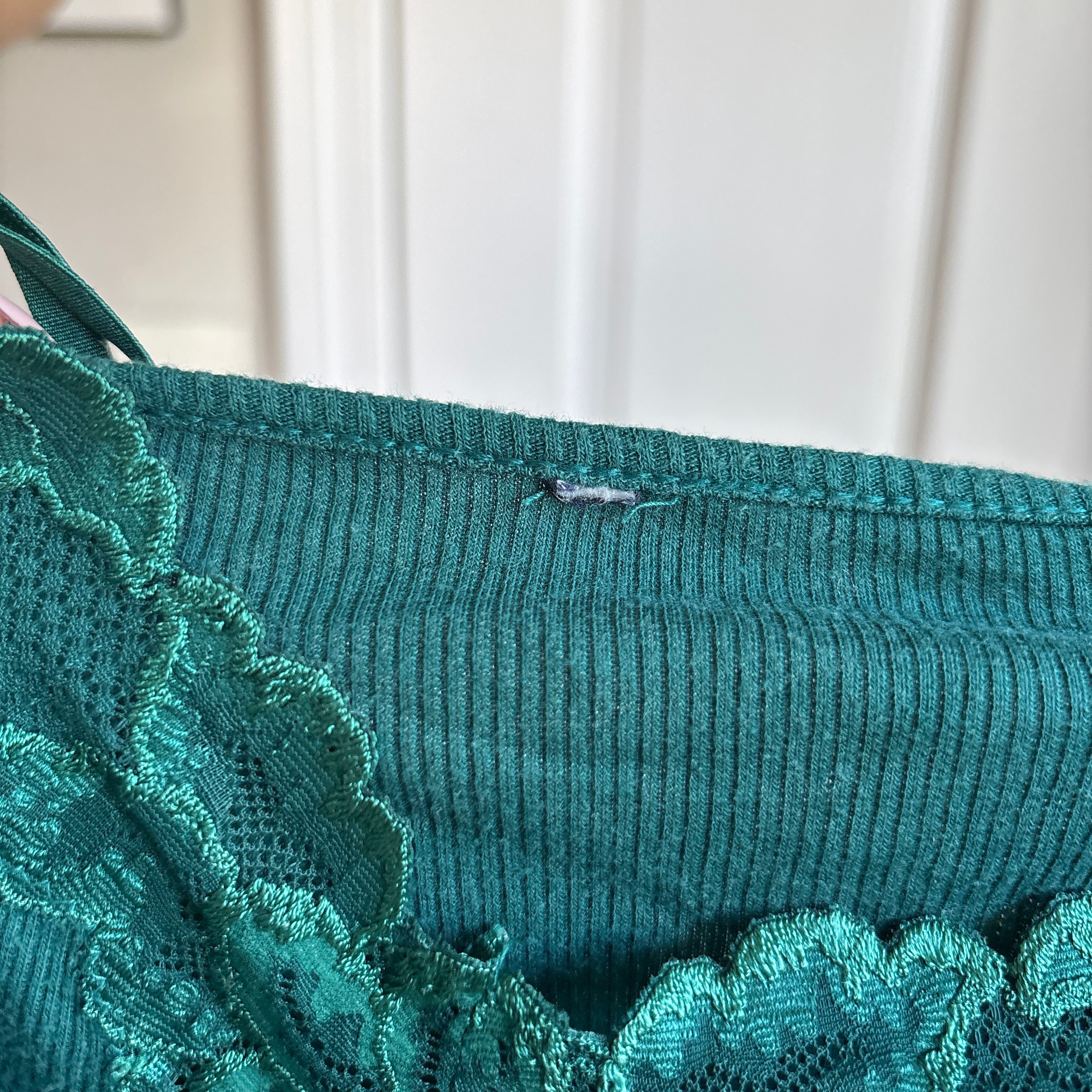 00s green lace cami (size M)