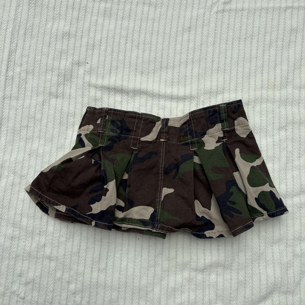 y2k 2000s almost famous camo pleated micro mini skirt