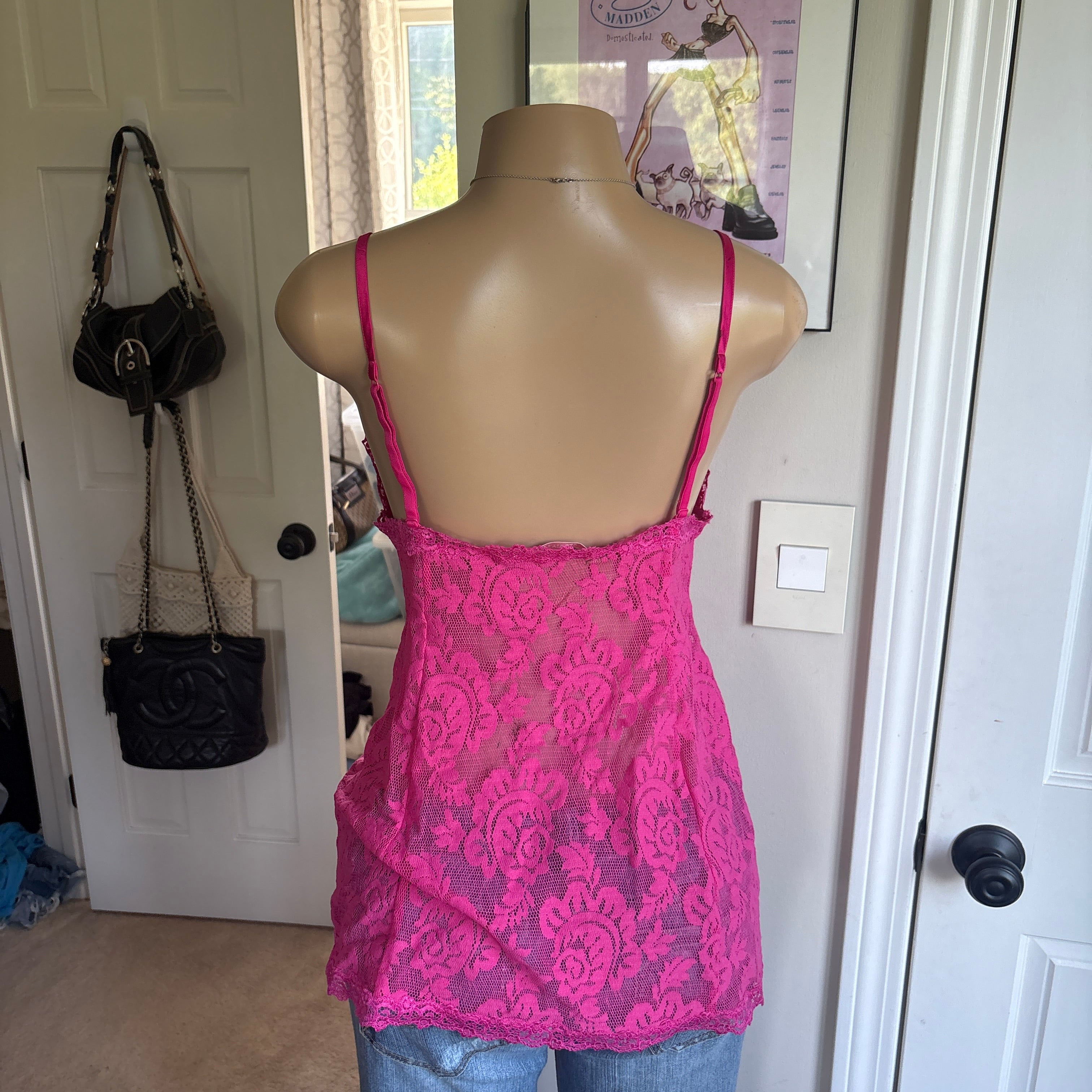 00s Victoria's Secret pink floral lace slip top (size L)