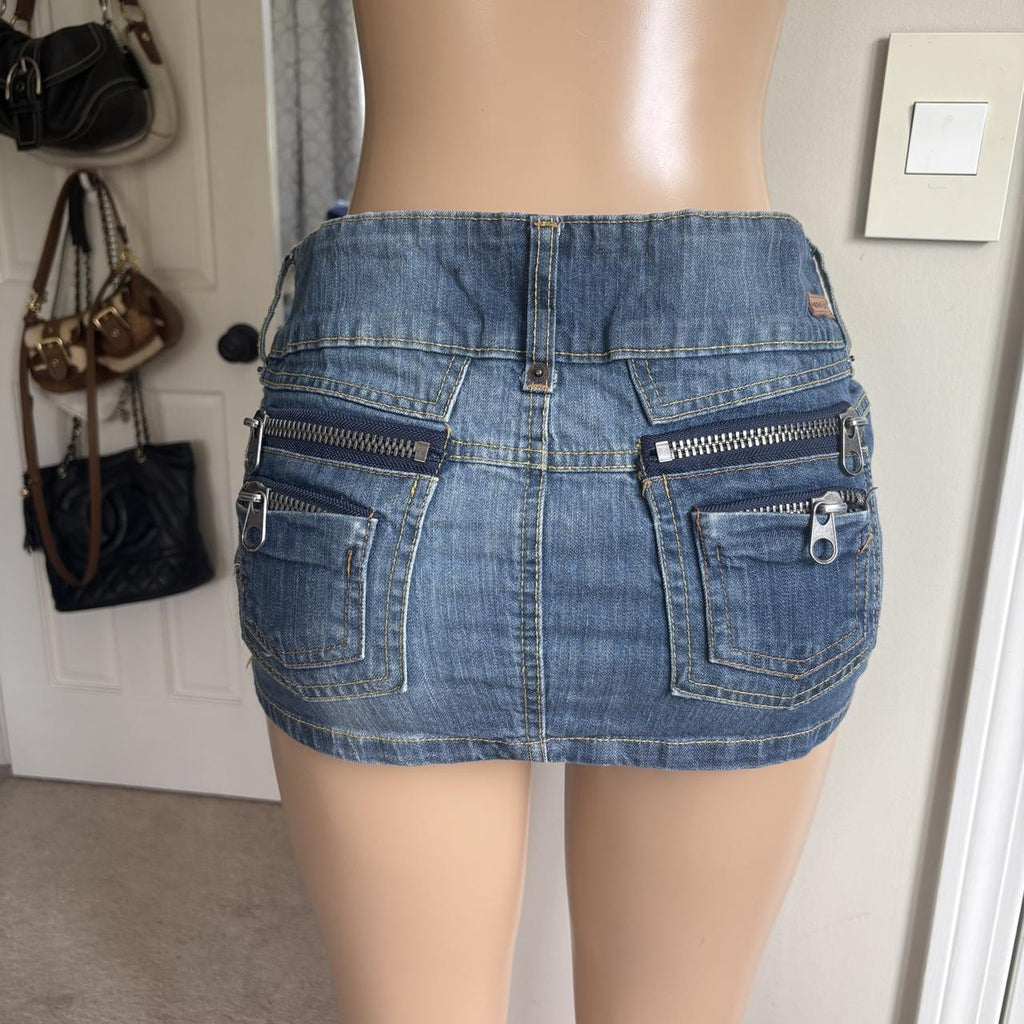 y2k 2000s low rise zip pocket denim micro mini skirt