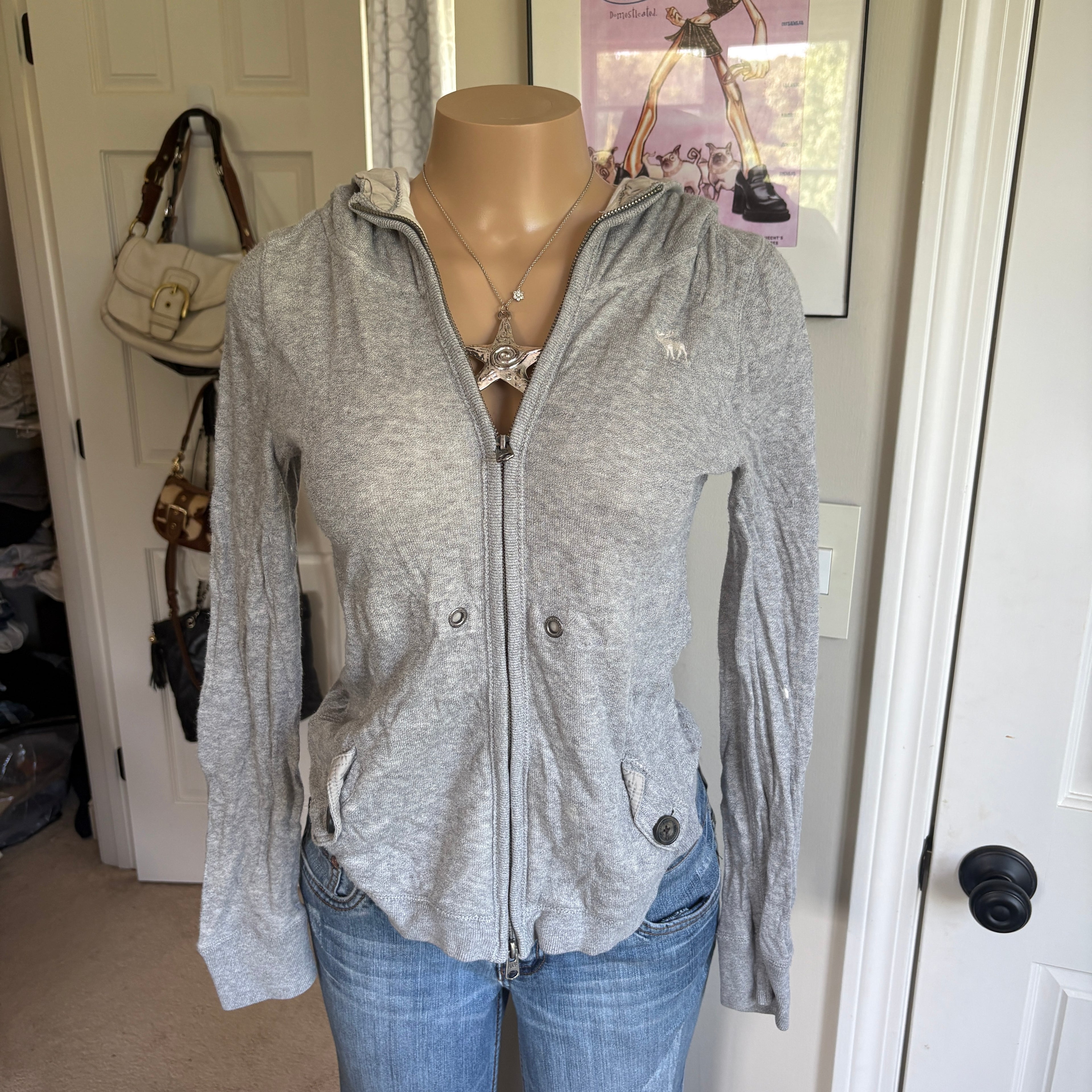 00s Abercrombie & Fitch gray zip hoodie (size S)