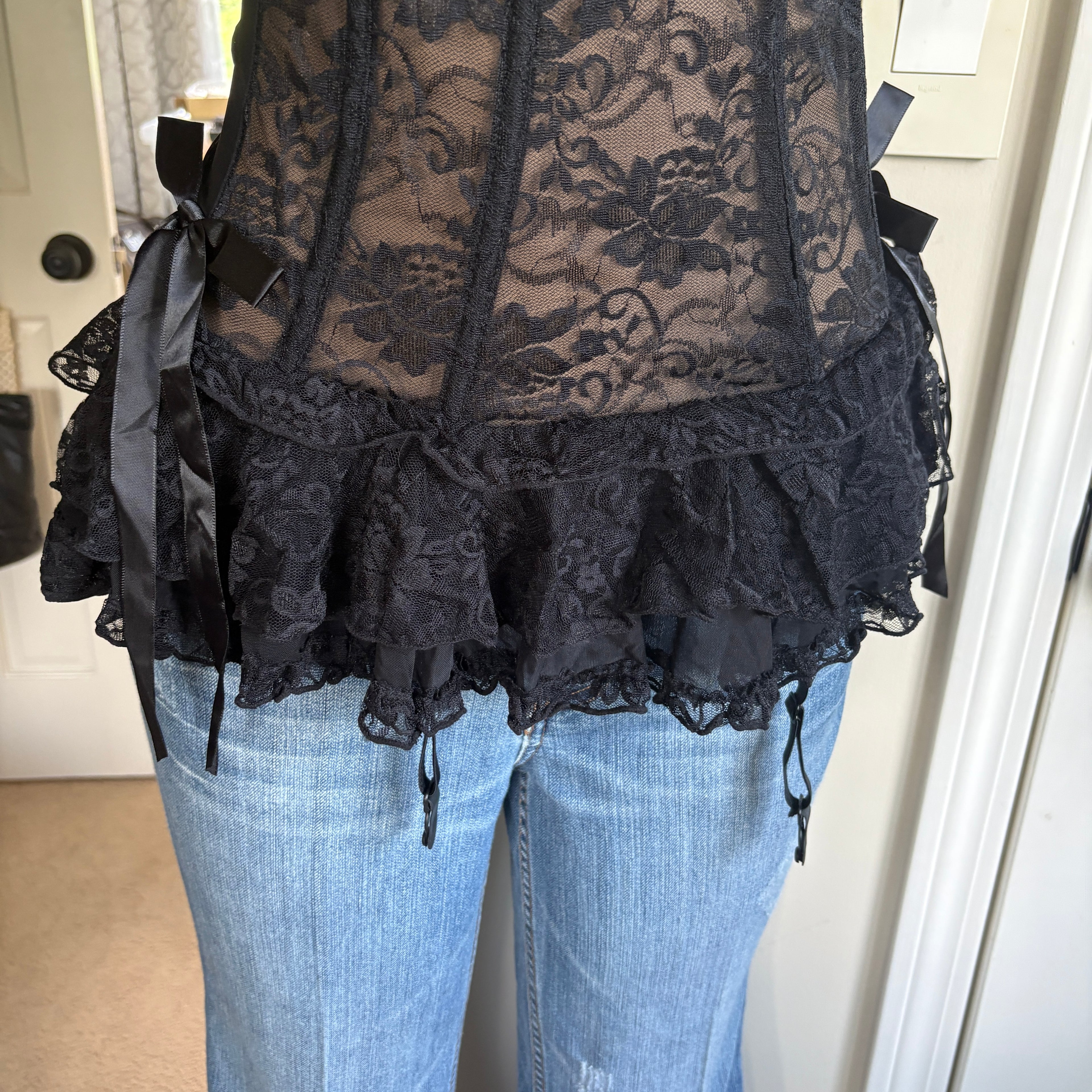 00s black floral lace bustier corset lingerie top (size 34A)