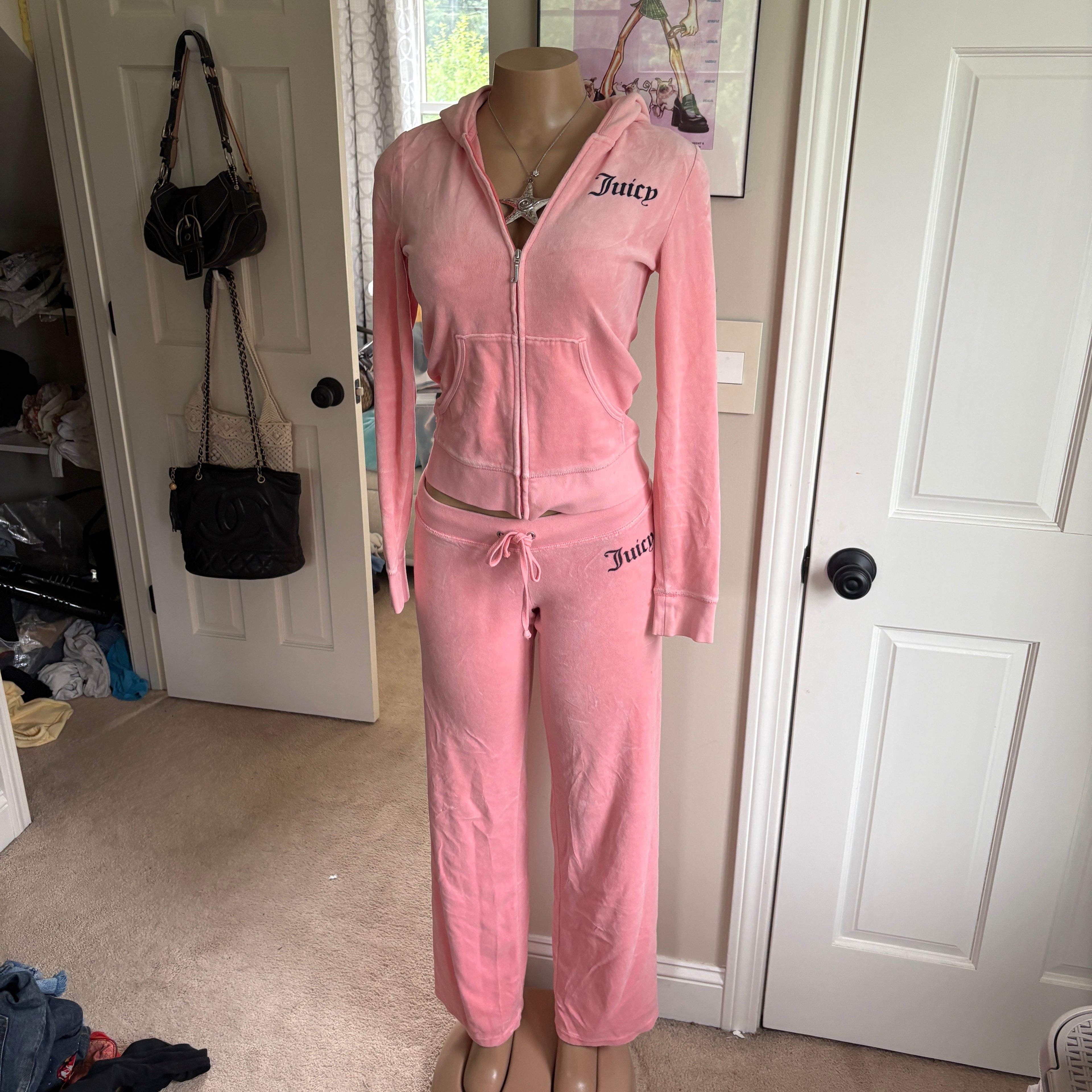 00s Juicy Couture pink baby velour tracksuit set (size S)