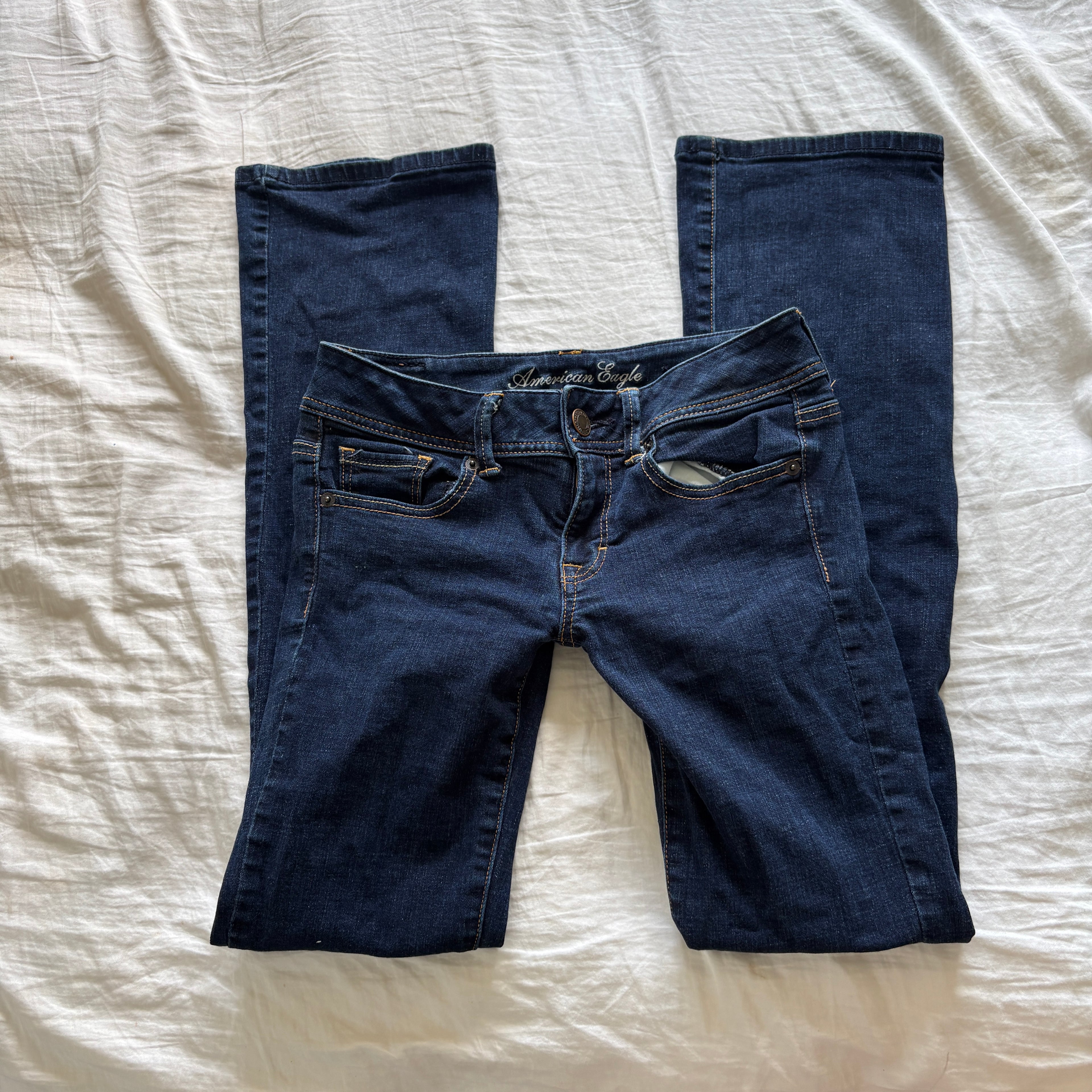 00s American Eagle dark wash low rise bootcut jeans (size S)