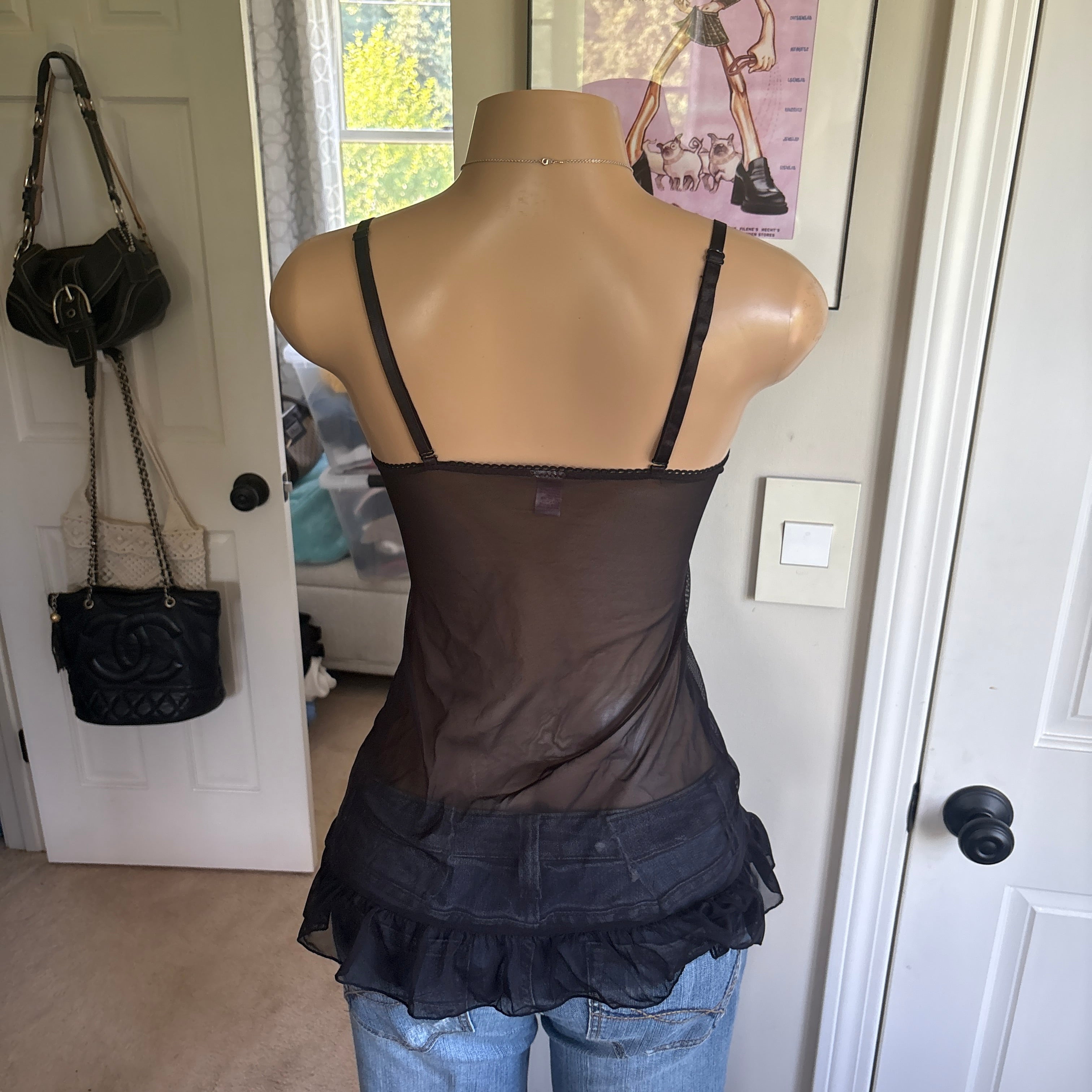 00s black & white lace lingerie top (size 34C)