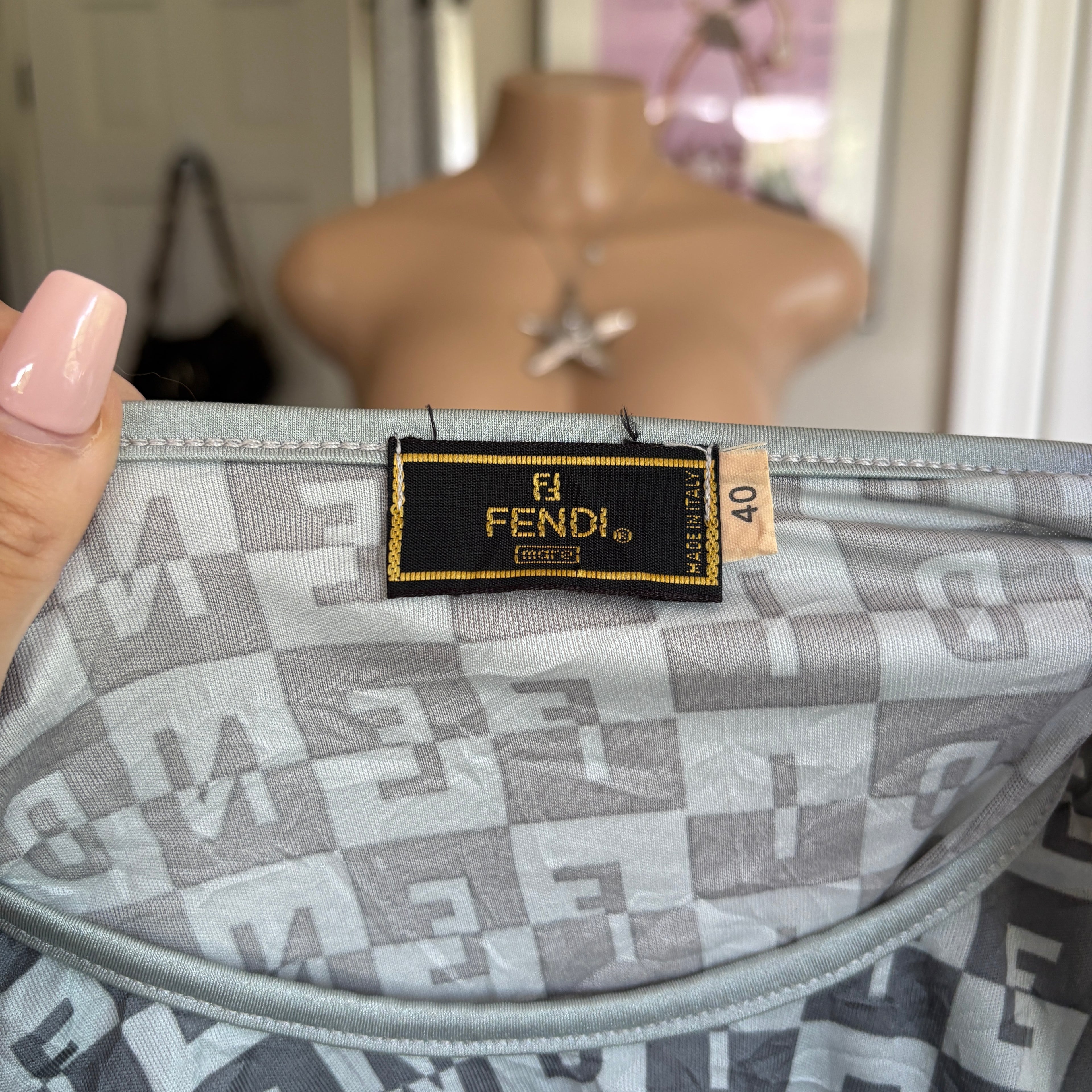 00s Fendi vintage print monogram t-shirt (size S)
