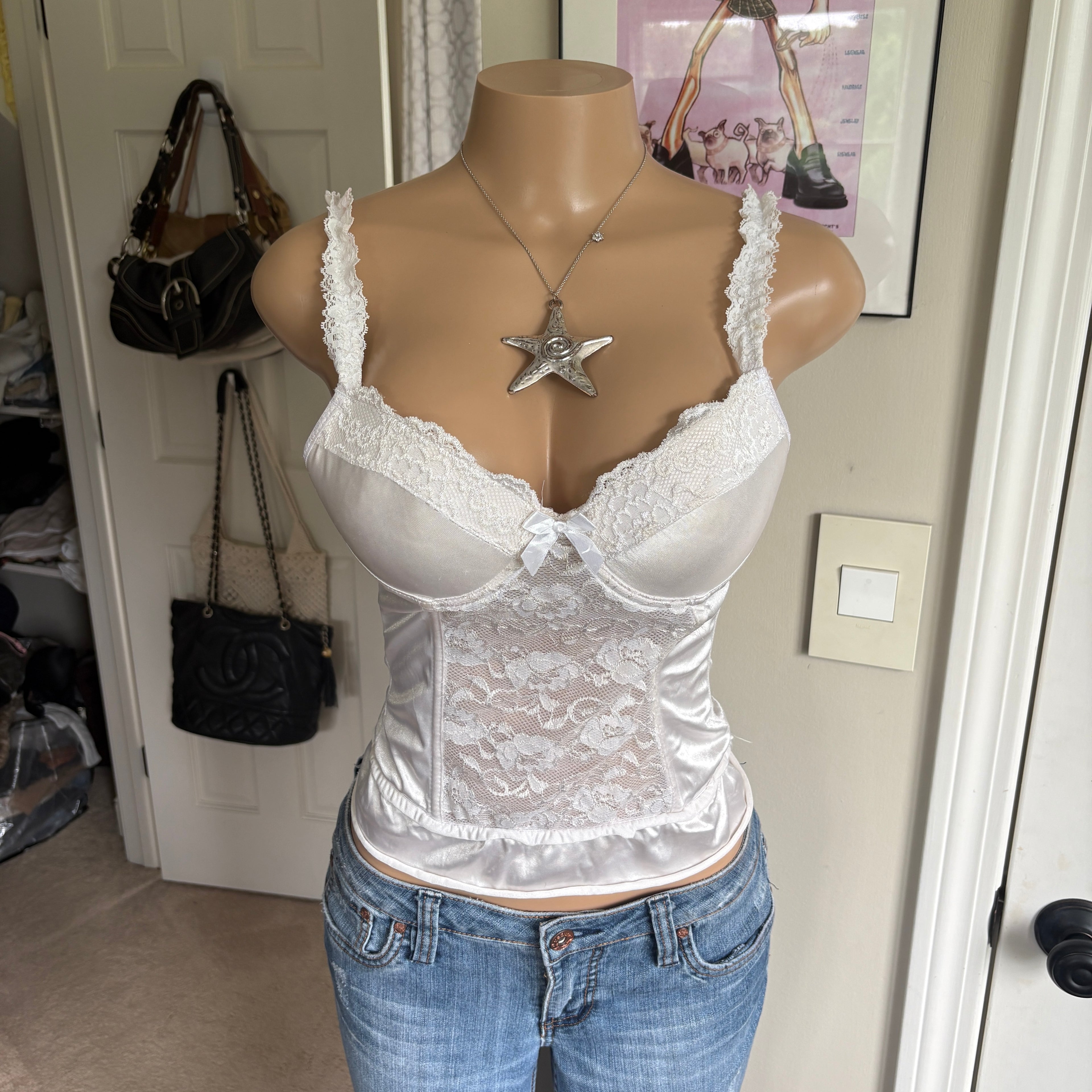 00s white floral lace bustier corset top (size L)