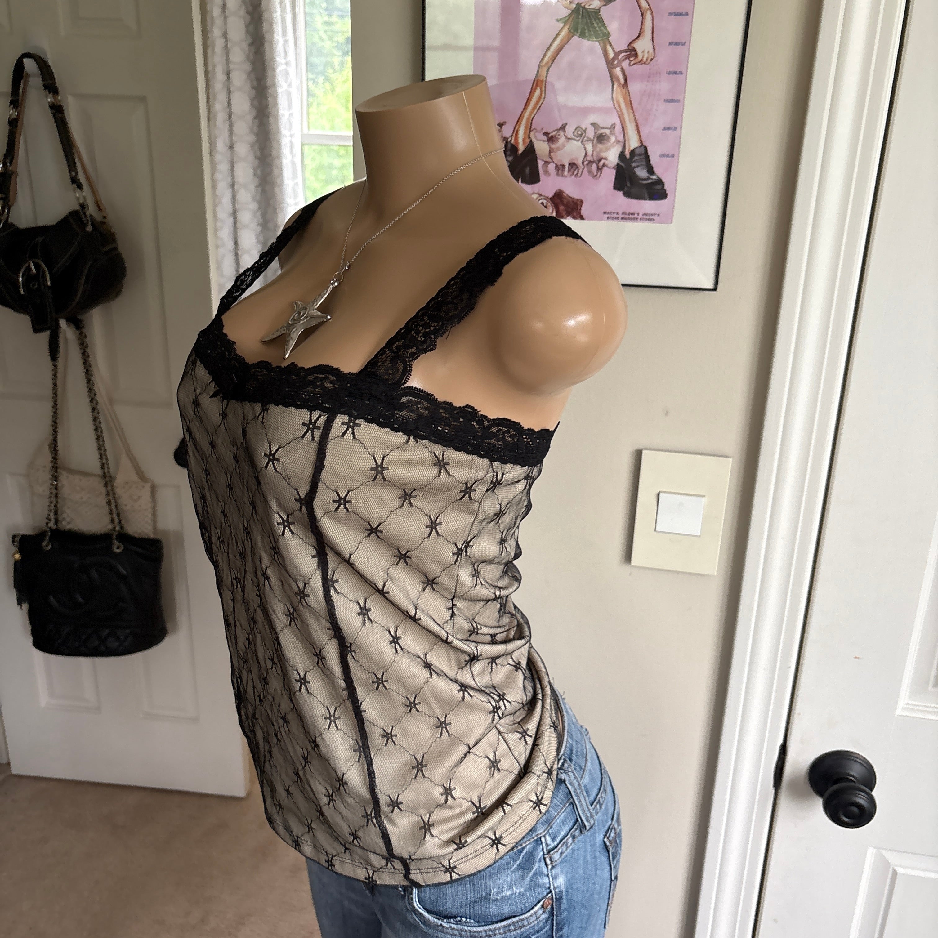 00s tan & black lace tank top (size L)