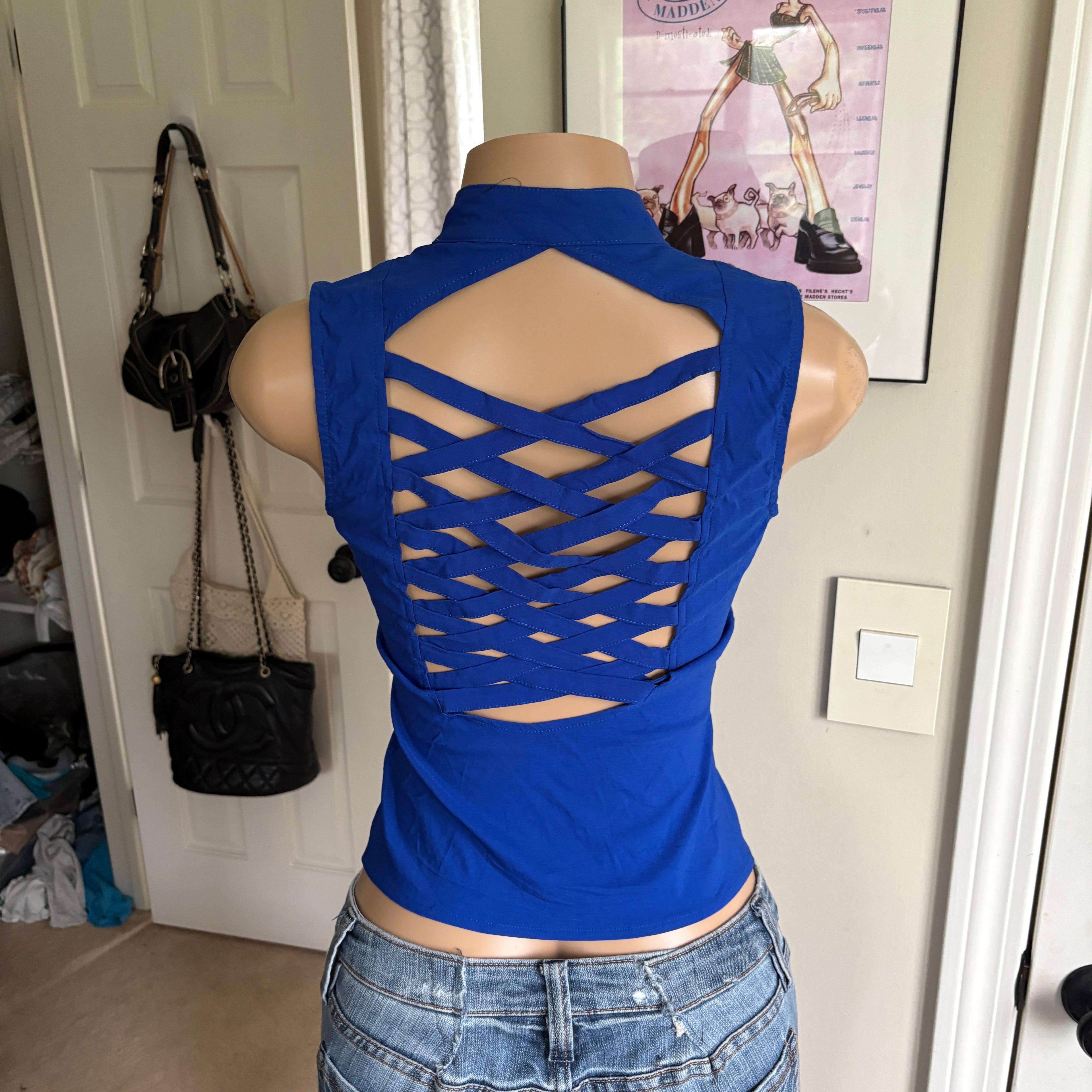 00s blue grommet zip up cutout tank top (size L)